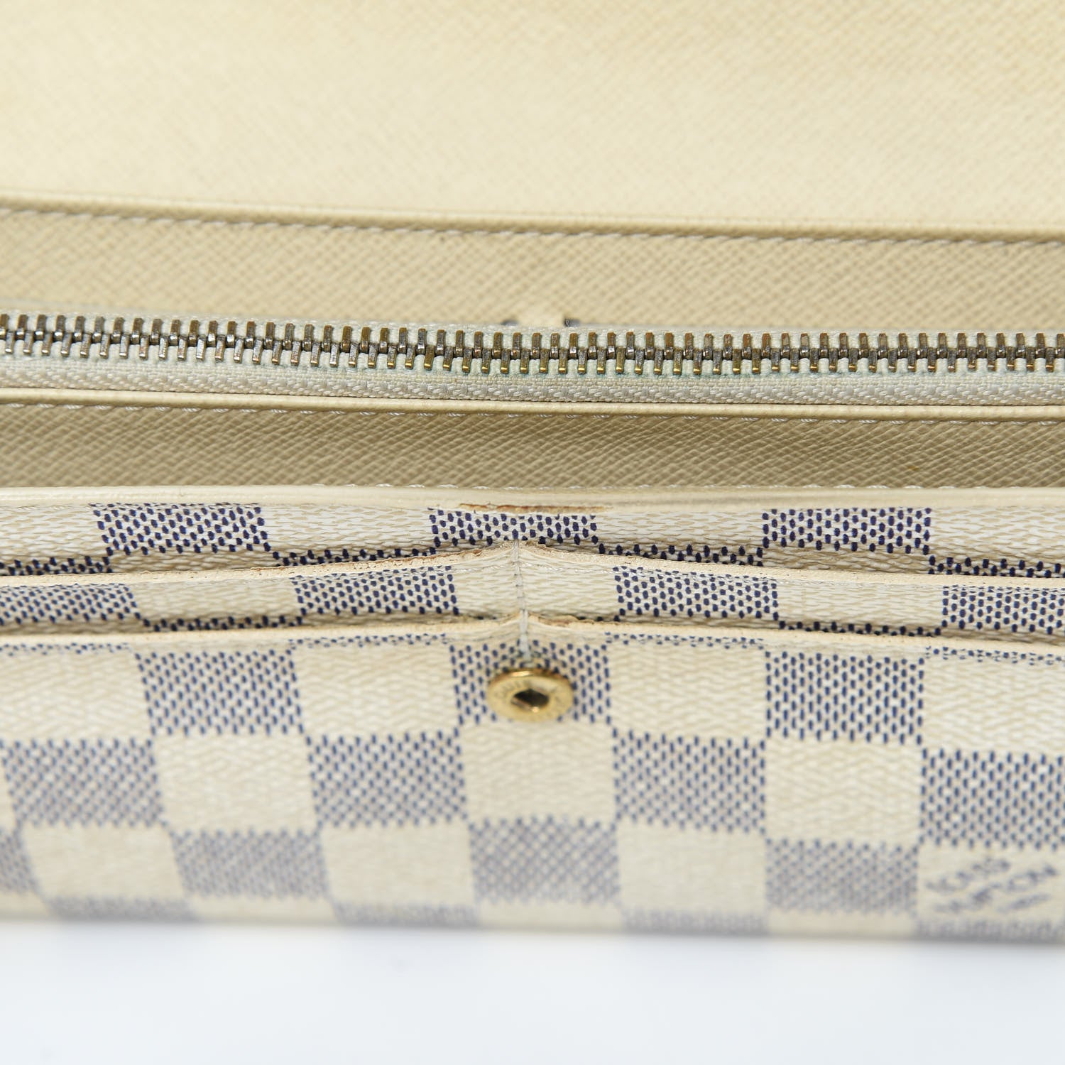 Louis Vuitton Damier Azur Sarah Wallet 14 of 18