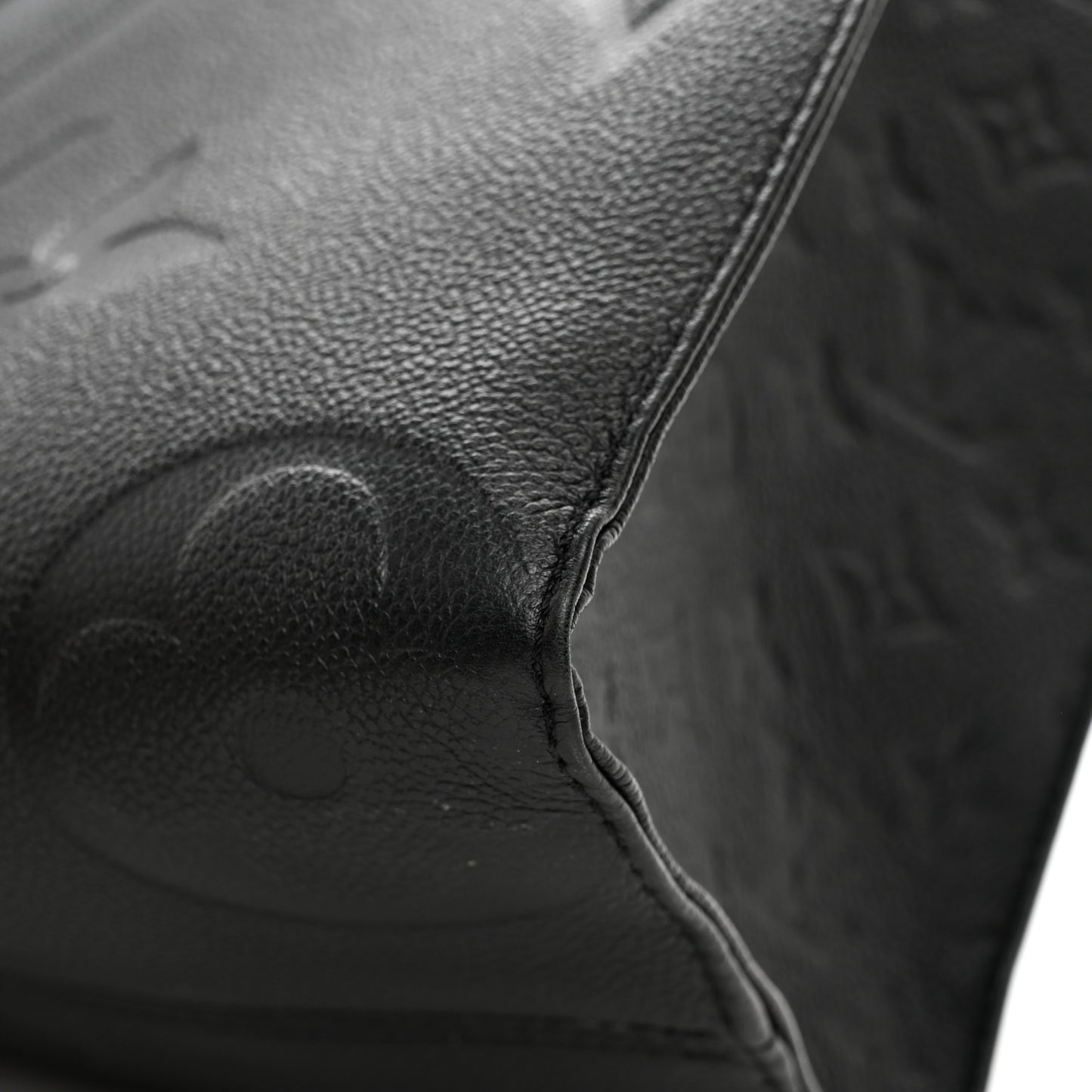 Empreinte Monogram Giant Onthego MM Black