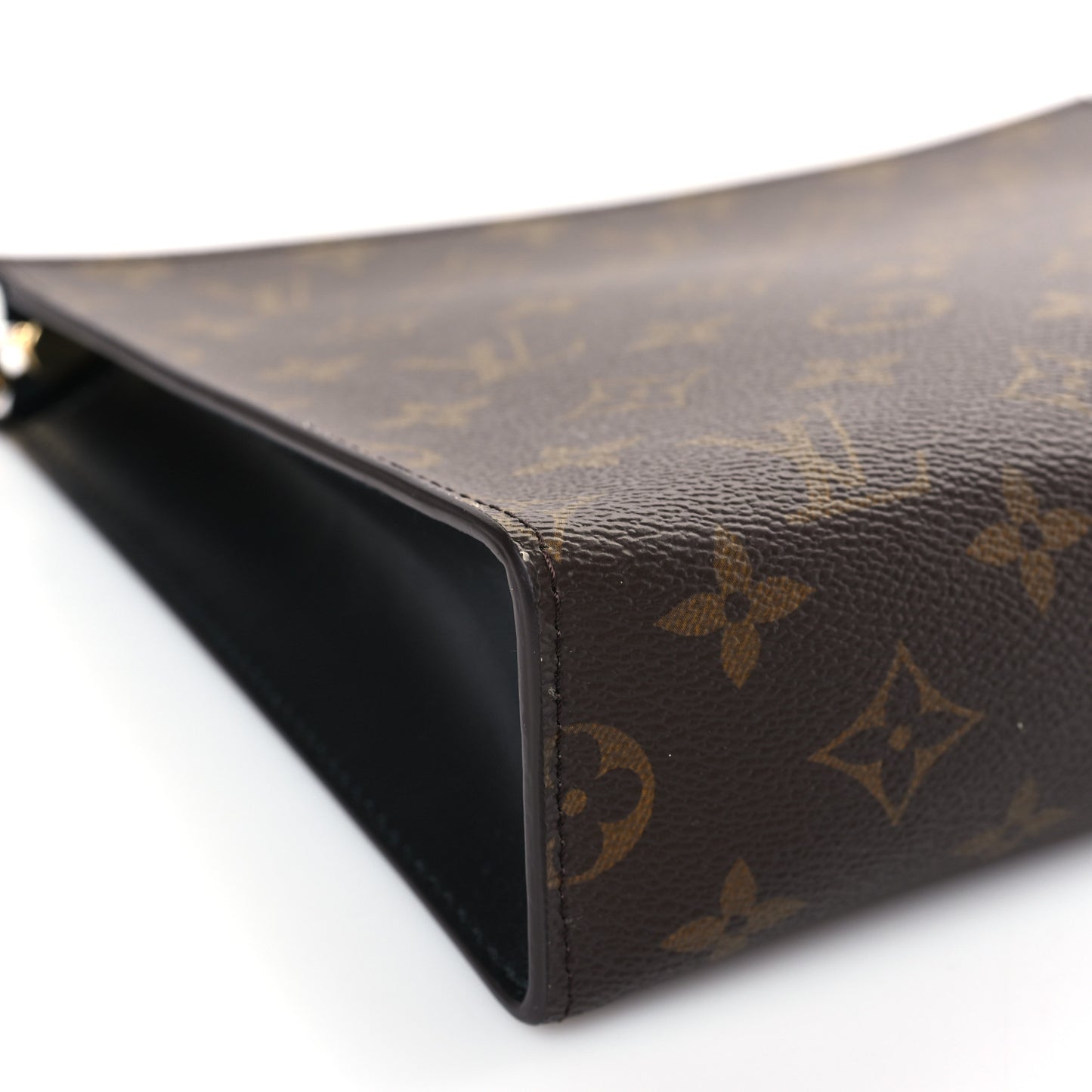 Monogram Poche Toilette NM