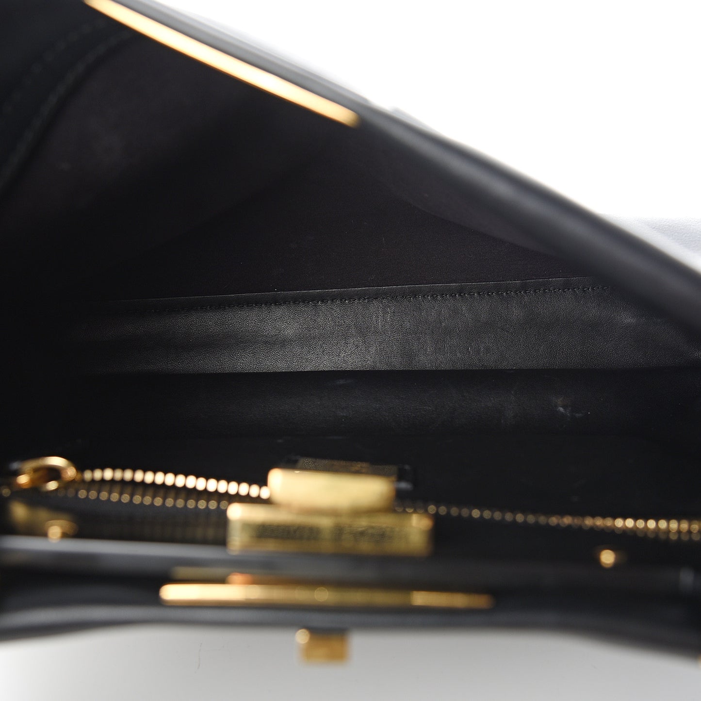 Vitello Seta Shiny Nappa Medium Peekaboo Iconic Satchel Black