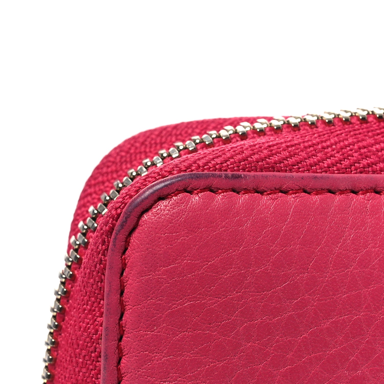 Gucci Pebbled Calfskin Soho Zip Around Wallet Pink 16 of 17