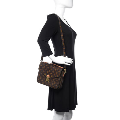 Louis Vuitton Monogram Pochette Metis 2 of 10