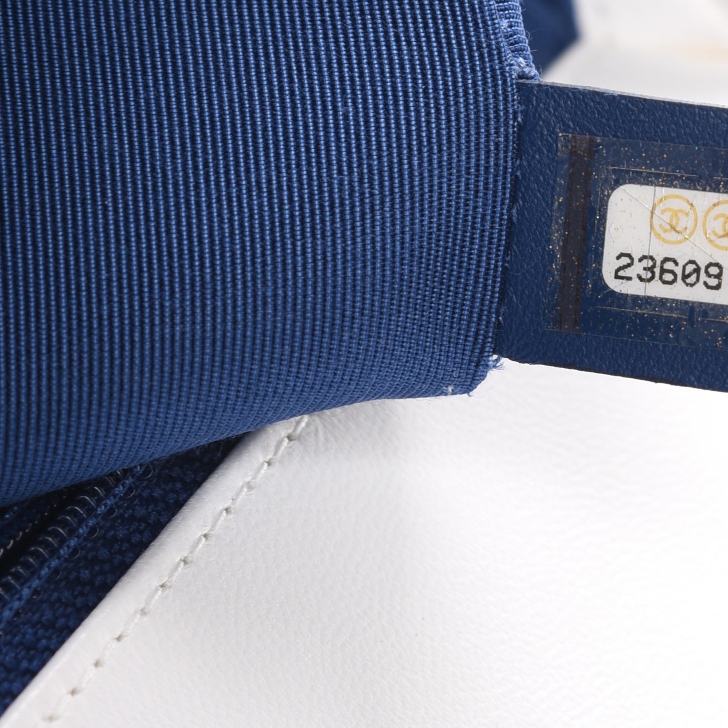 Sequin Canvas New Medium Cuba Boy Flap White Blue Red
