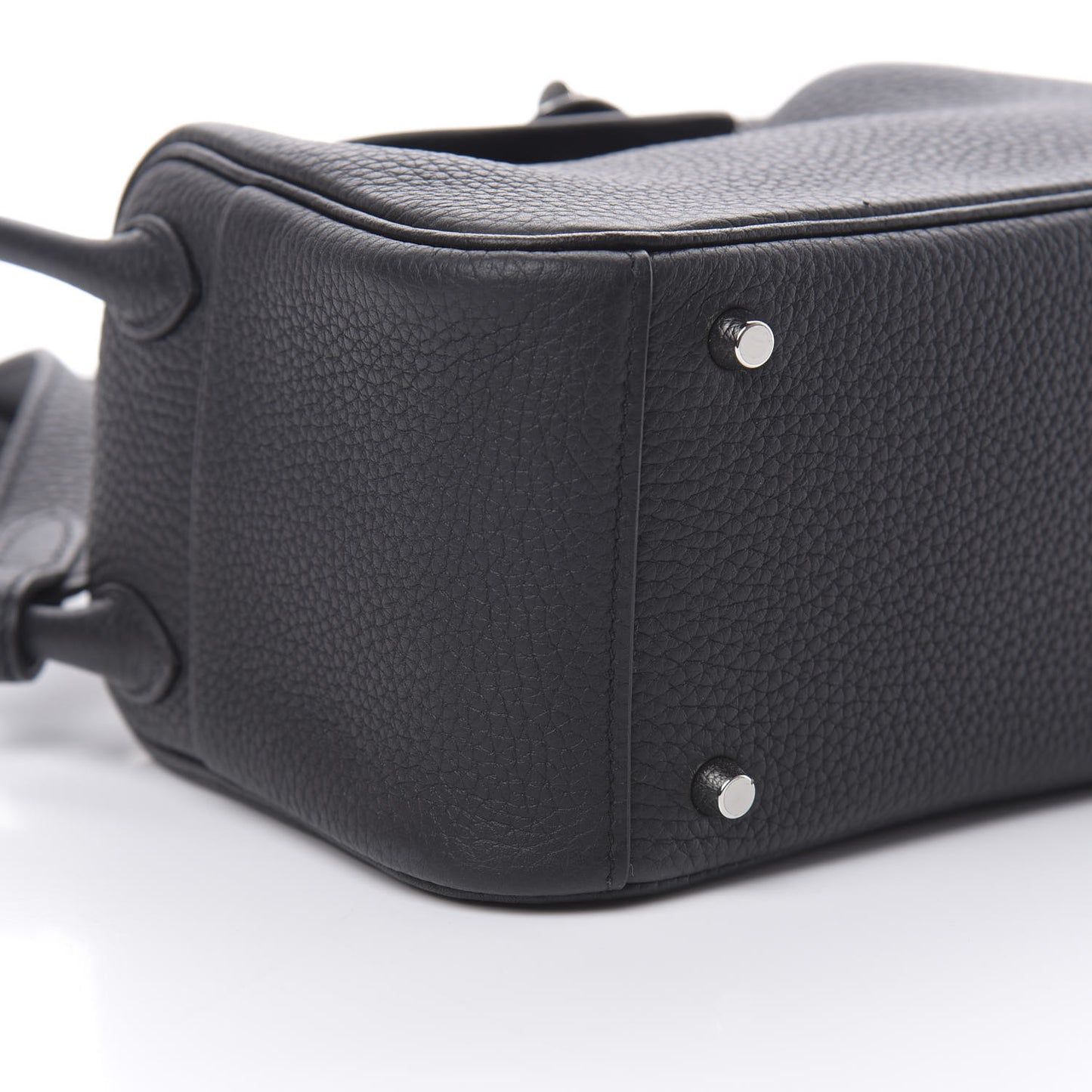 Taurillon Clemence Mini Lindy 20 Black