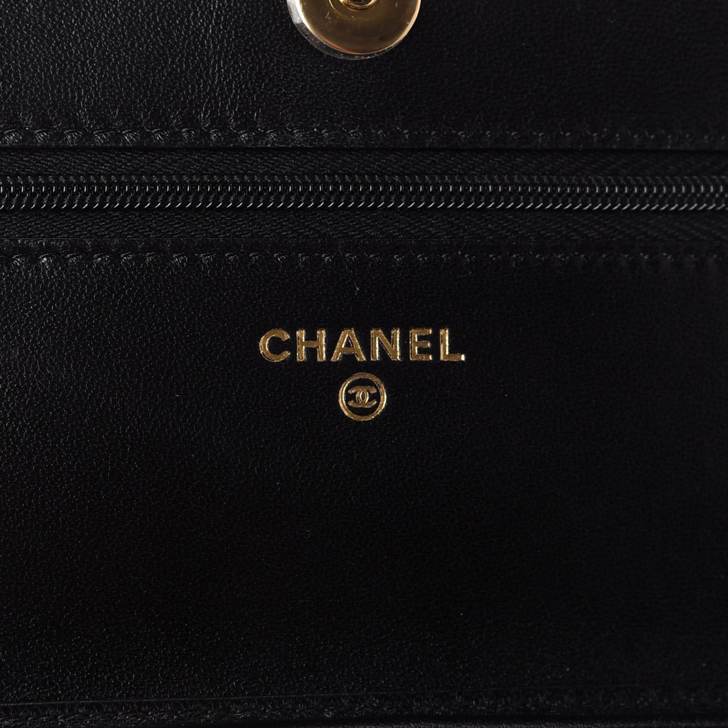 Lambskin Quilted Wallet On Chain WOC Black