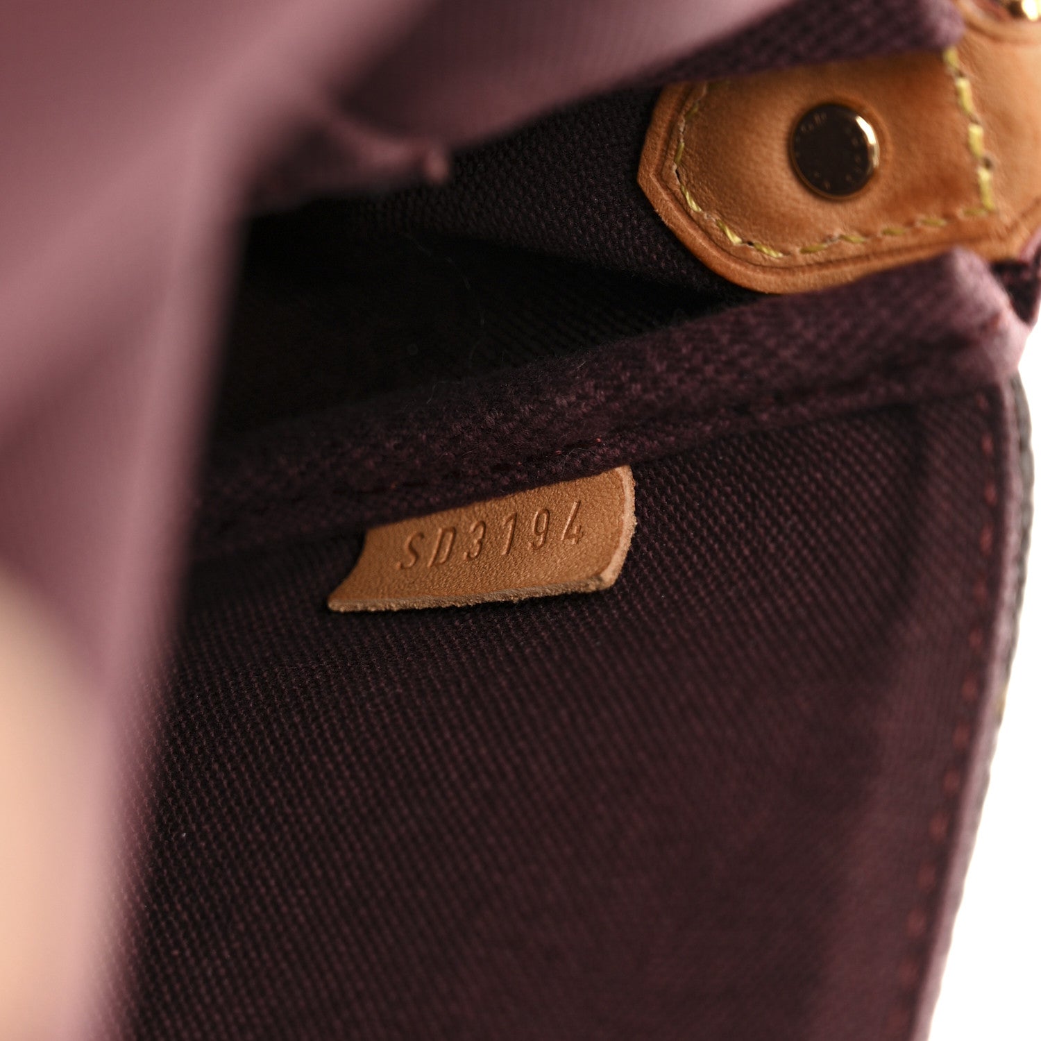 Louis Vuitton Monogram Favorite PM 7 of 12