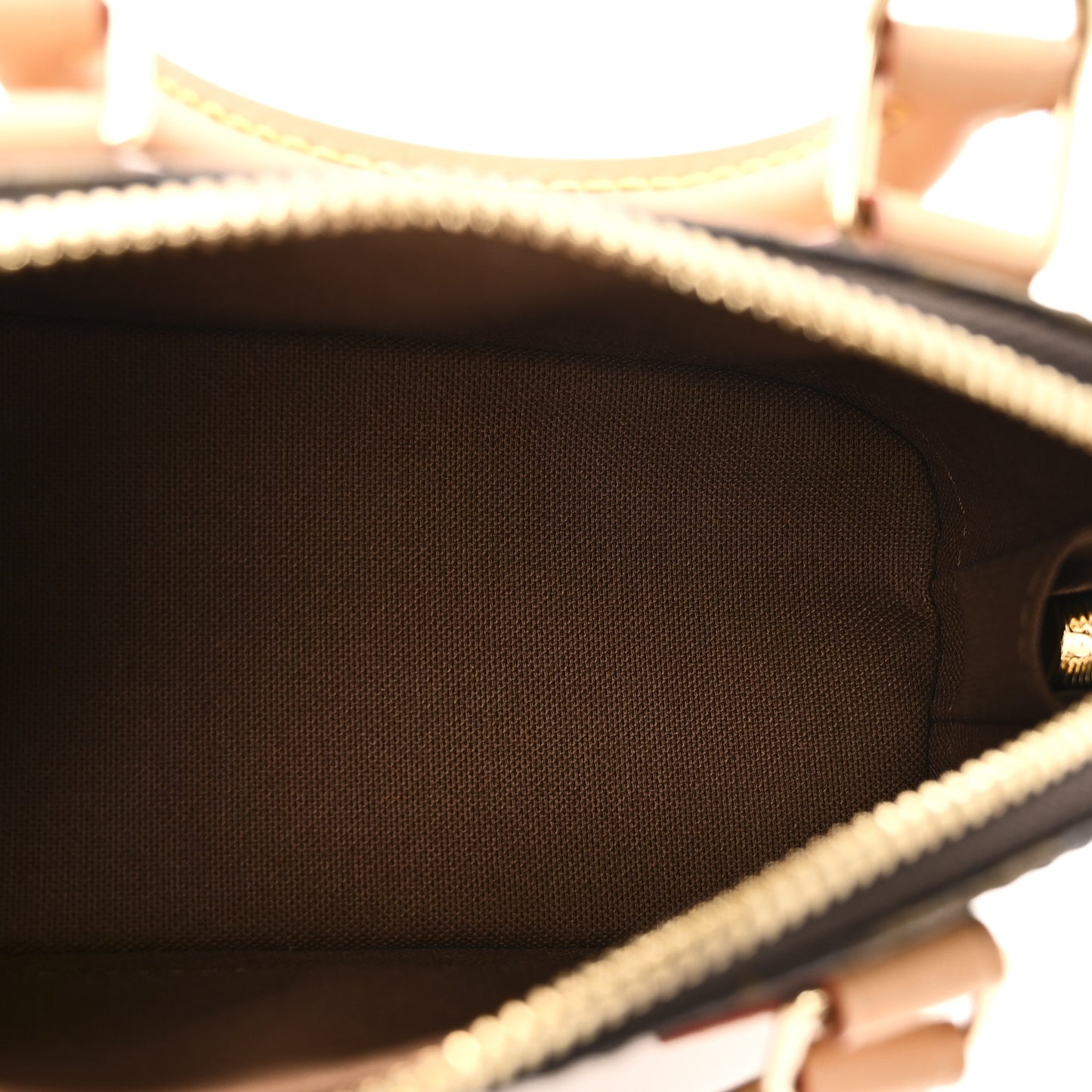 Monogram Nano Alma