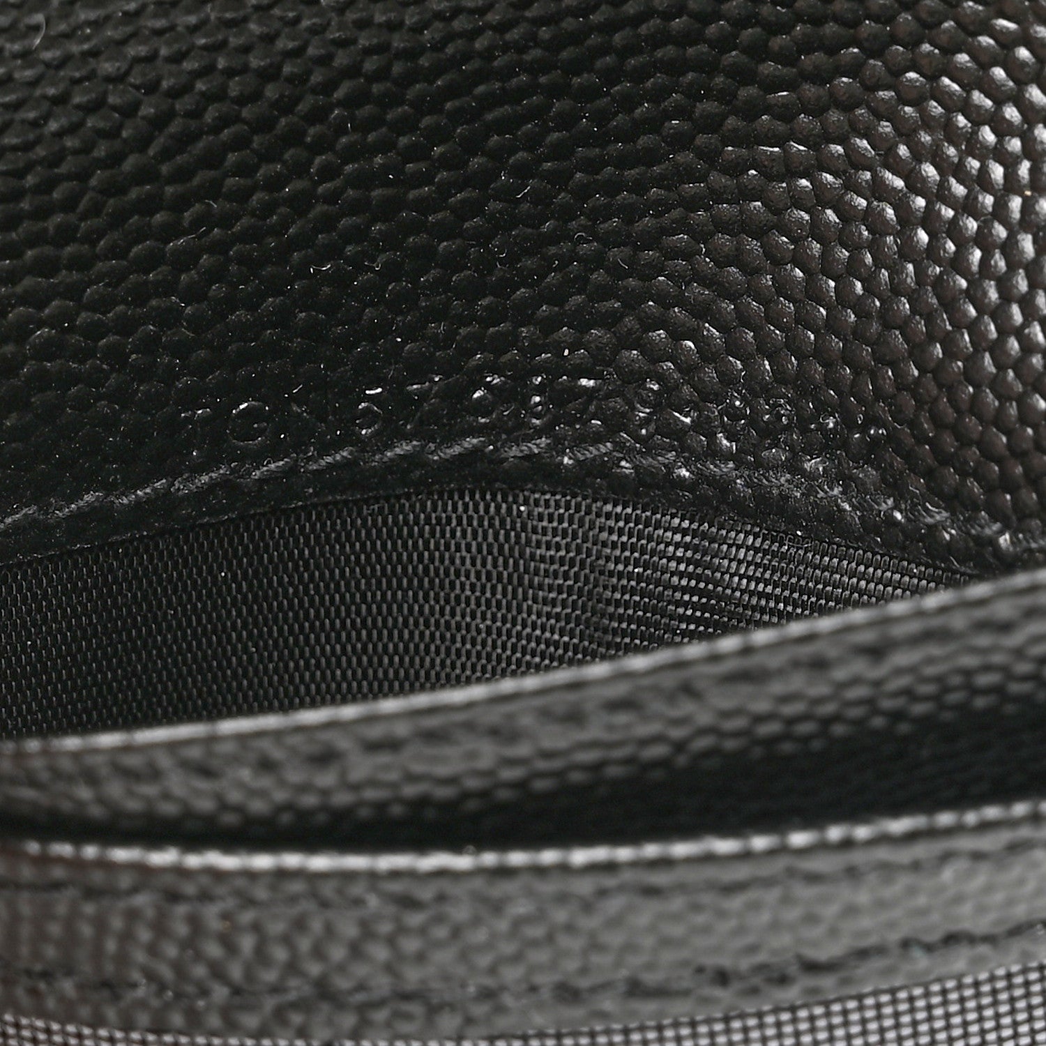 Saint Laurent Grain De Poudre Matelasse Chevron Monogram Zipped Card Case Black 7 of 9