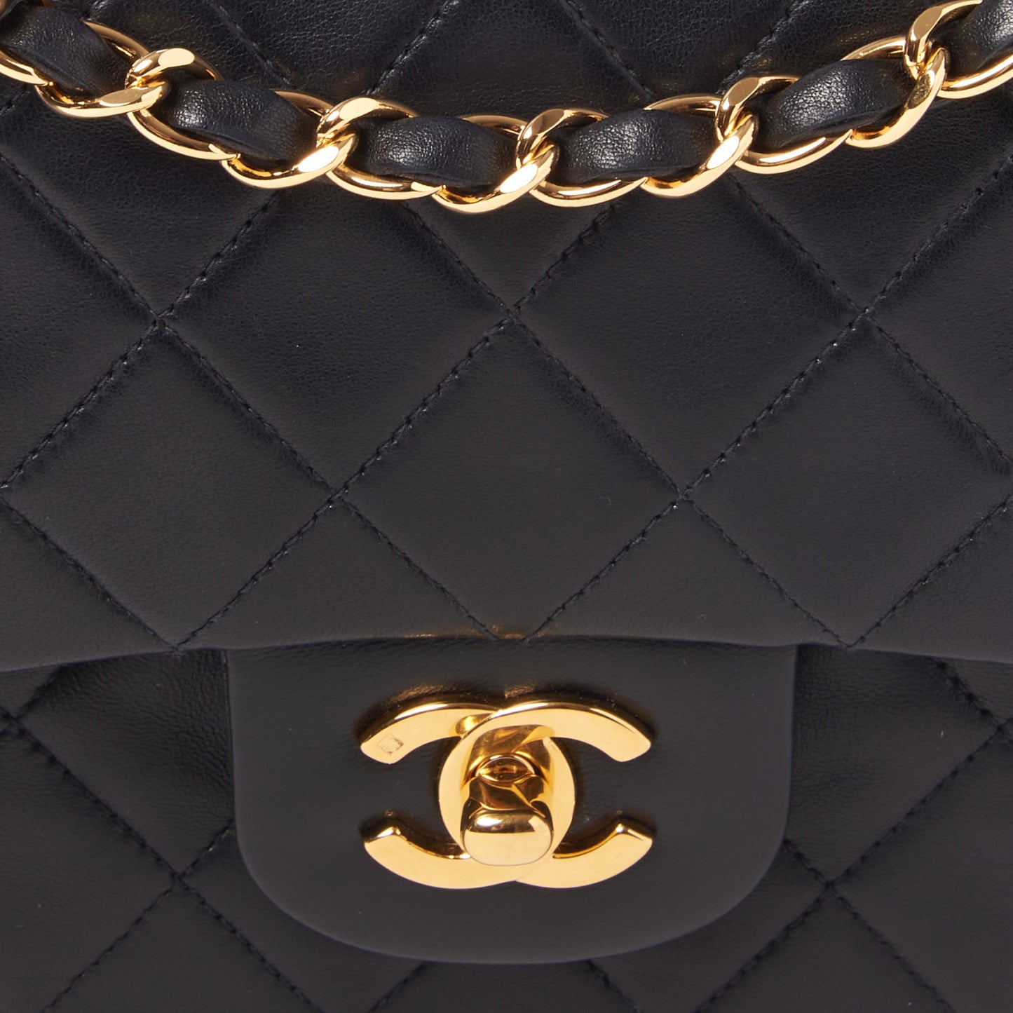 Lambskin Quilted Medium Double Flap Black