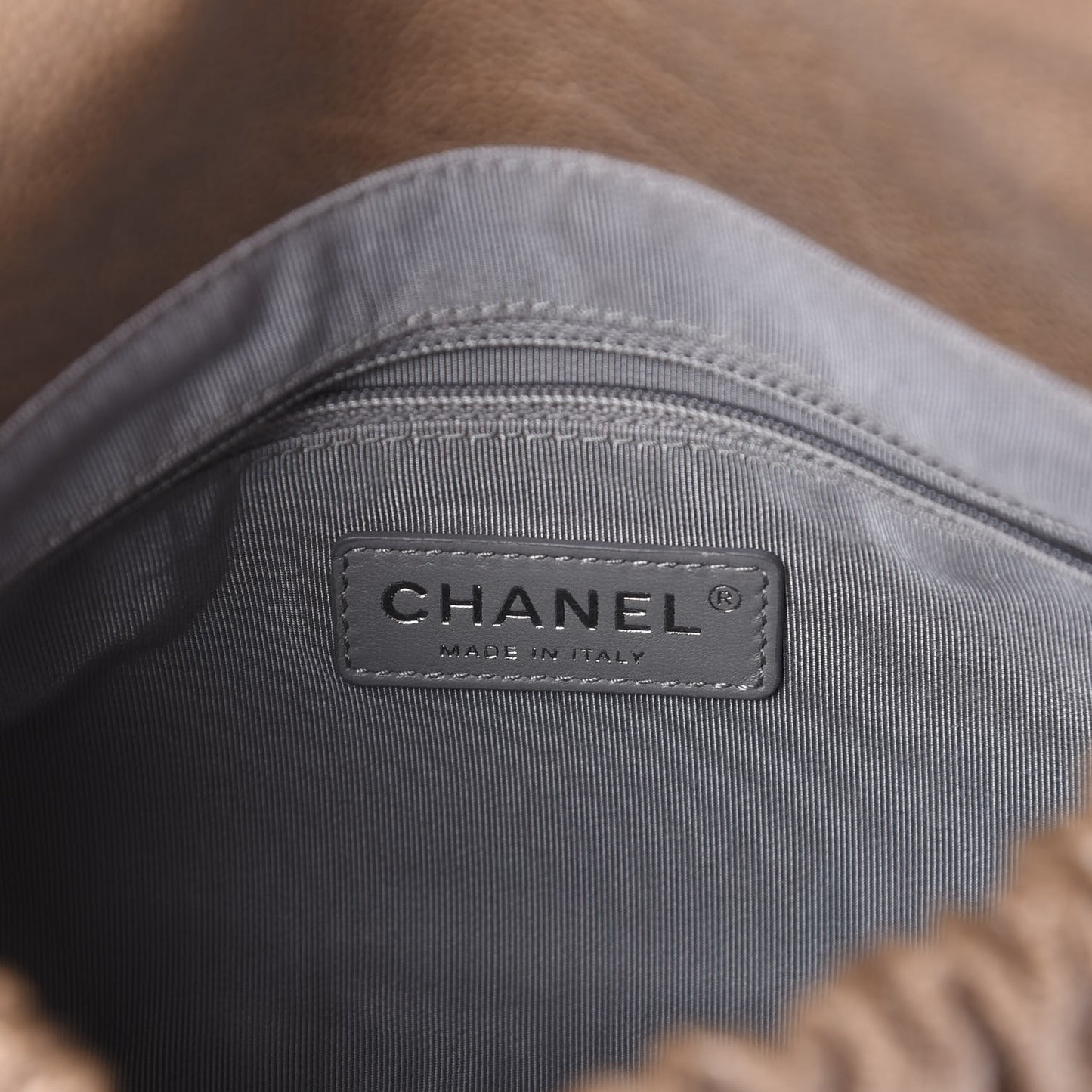Caviar Quilted Medium Elastic Flap Brown