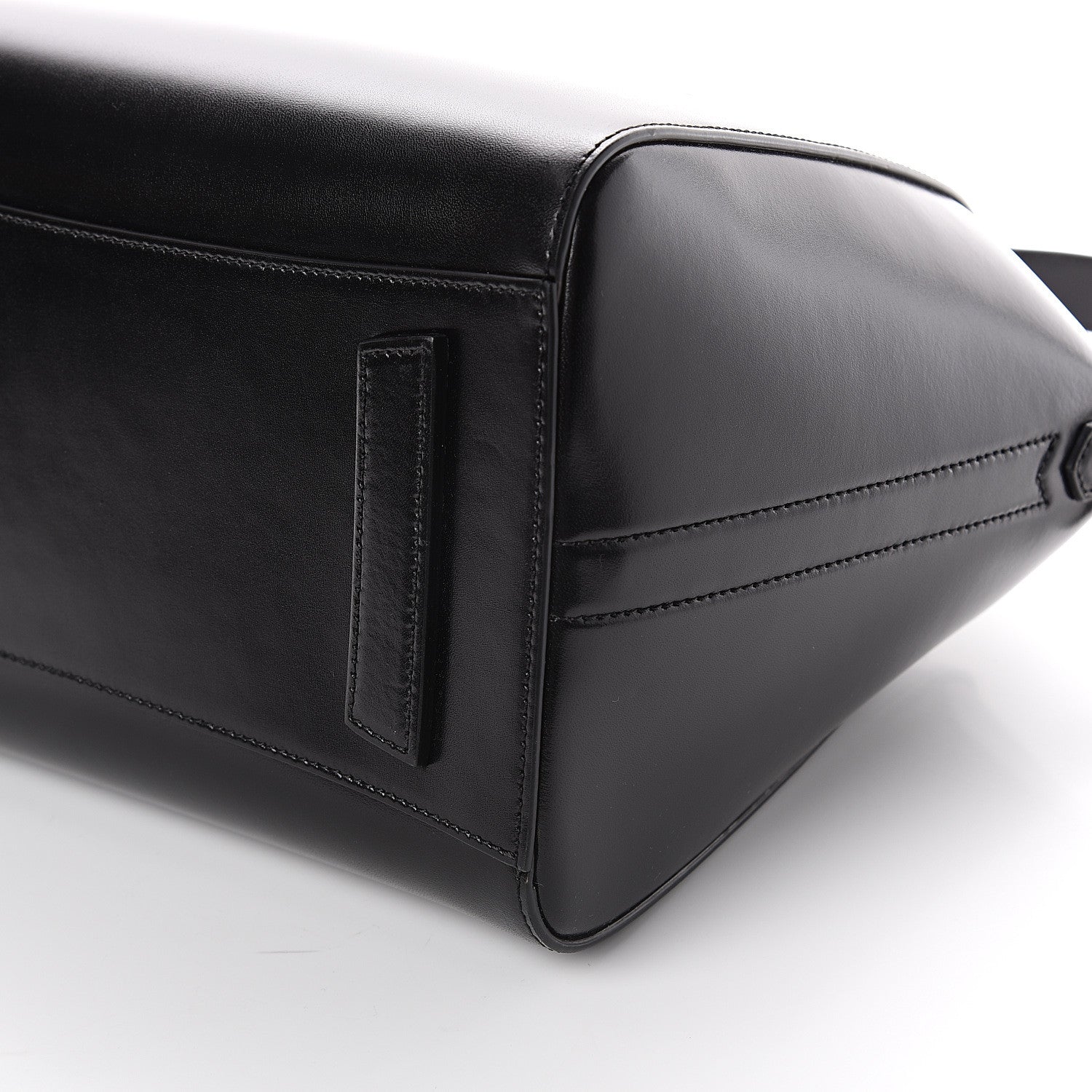 Givenchy Shiny Lord Calfskin Medium Antigona Black 8 of 8