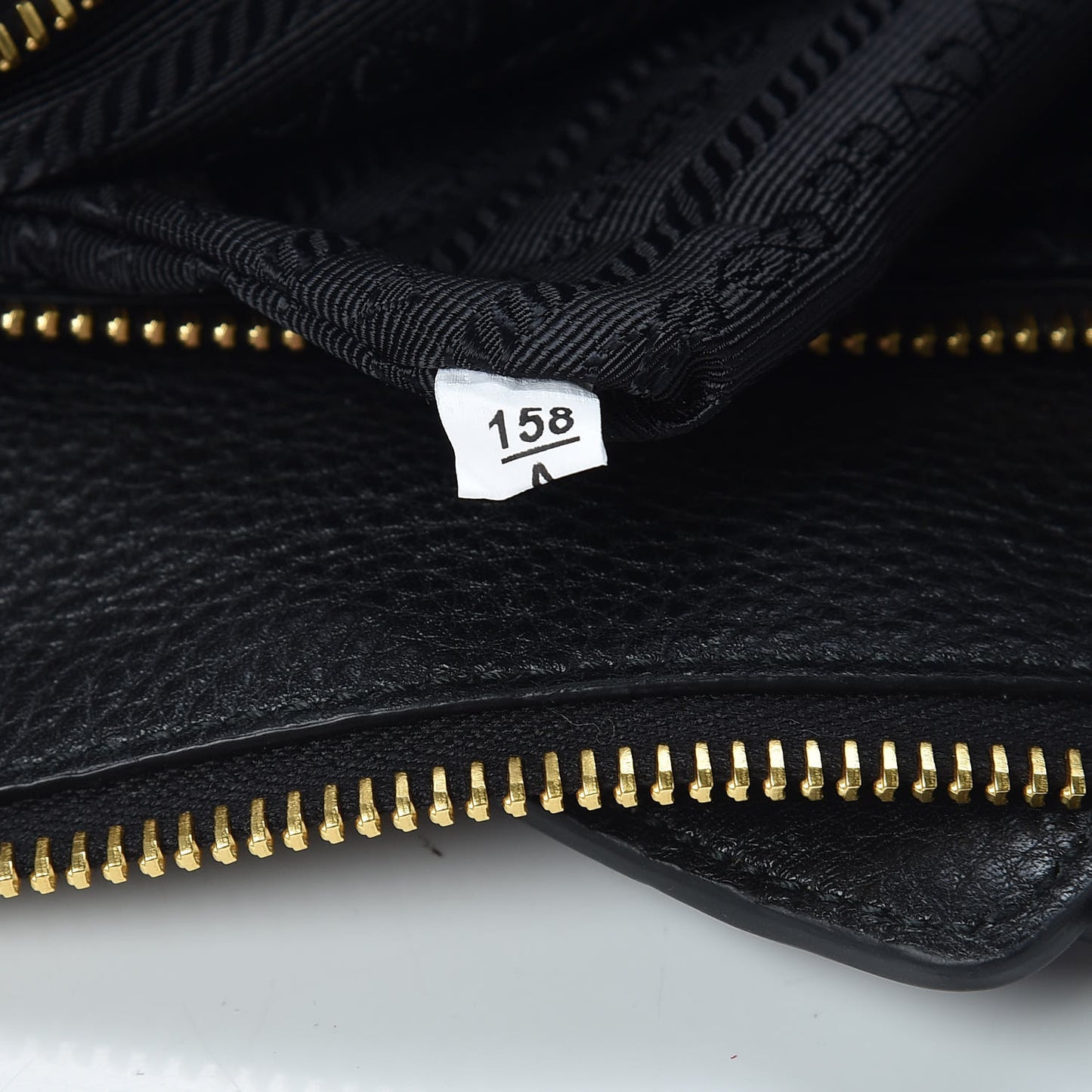 Vitello Daino Crossbody Bag Black