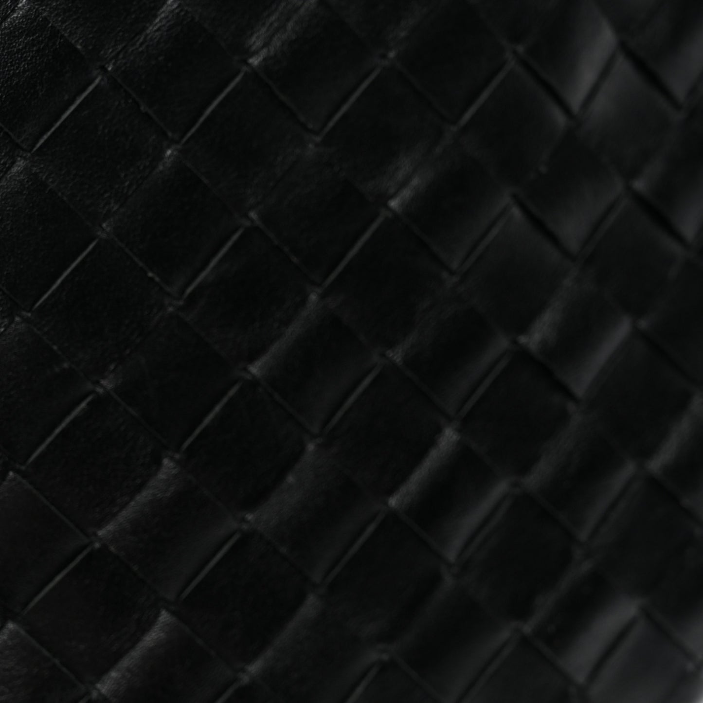 Calfskin Intrecciato Virgule Black