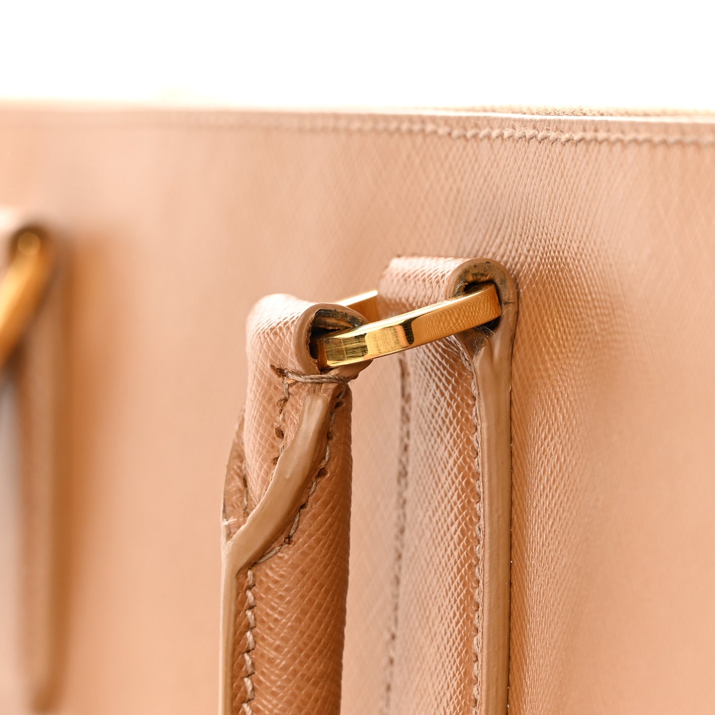 Saffiano Lux Extra Large Galleria Double Zip Tote Caramel