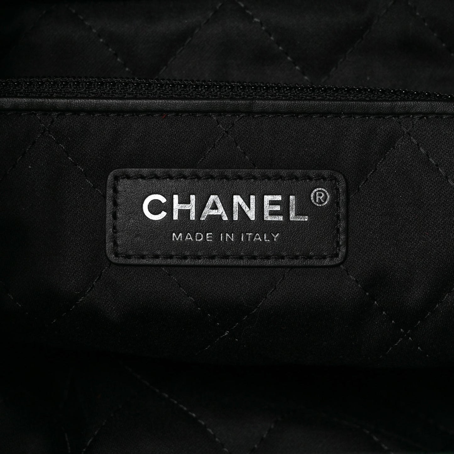 Shiny Calfskin Quilted Small Chanel 22 Black