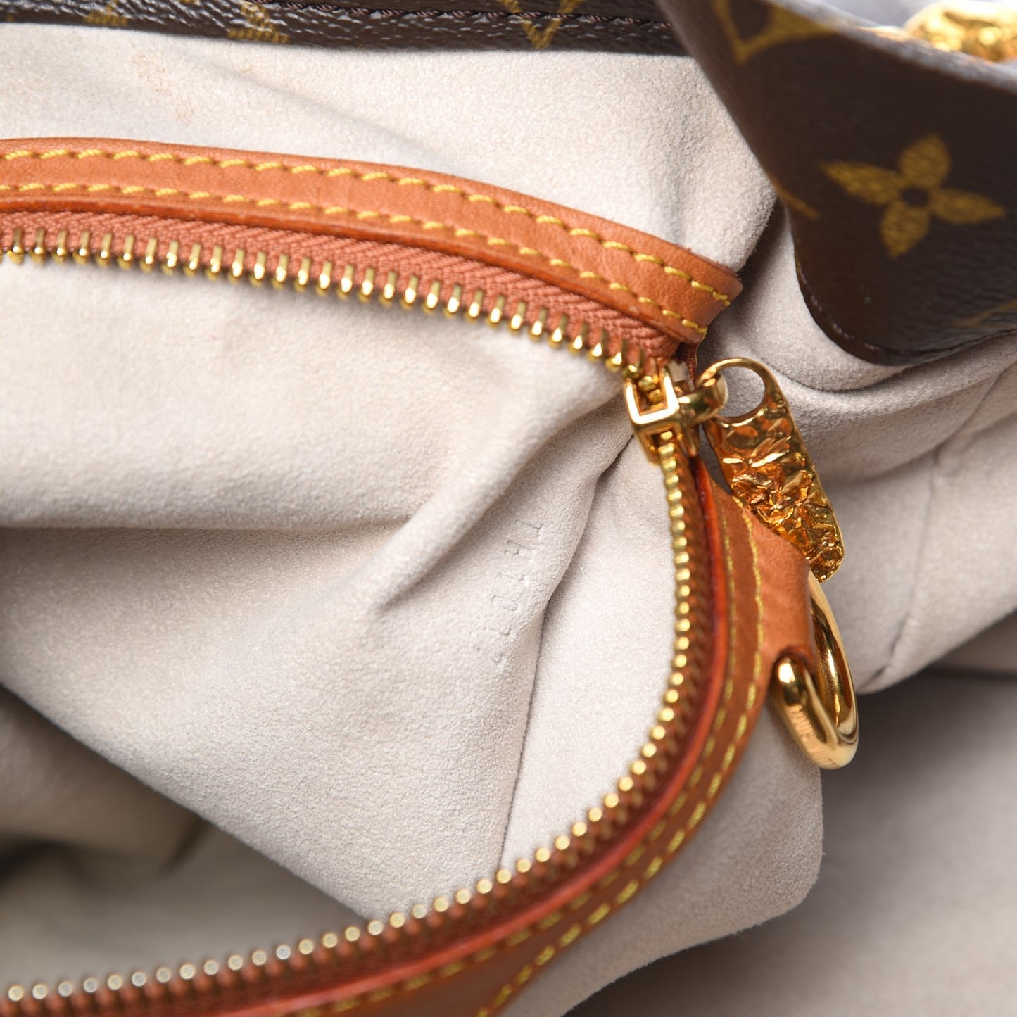 Monogram Dentelle Fersen Silver