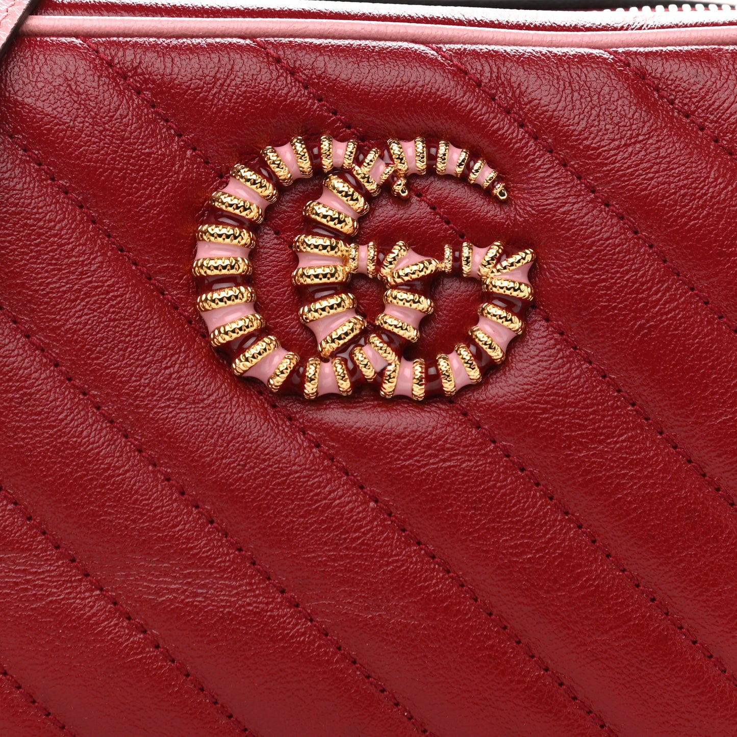 Azalea Calfskin Enamel Matelasse Diagonal Small Torchon GG Marmont Chain Shoulder Bag New Cherry Red Wild Rose