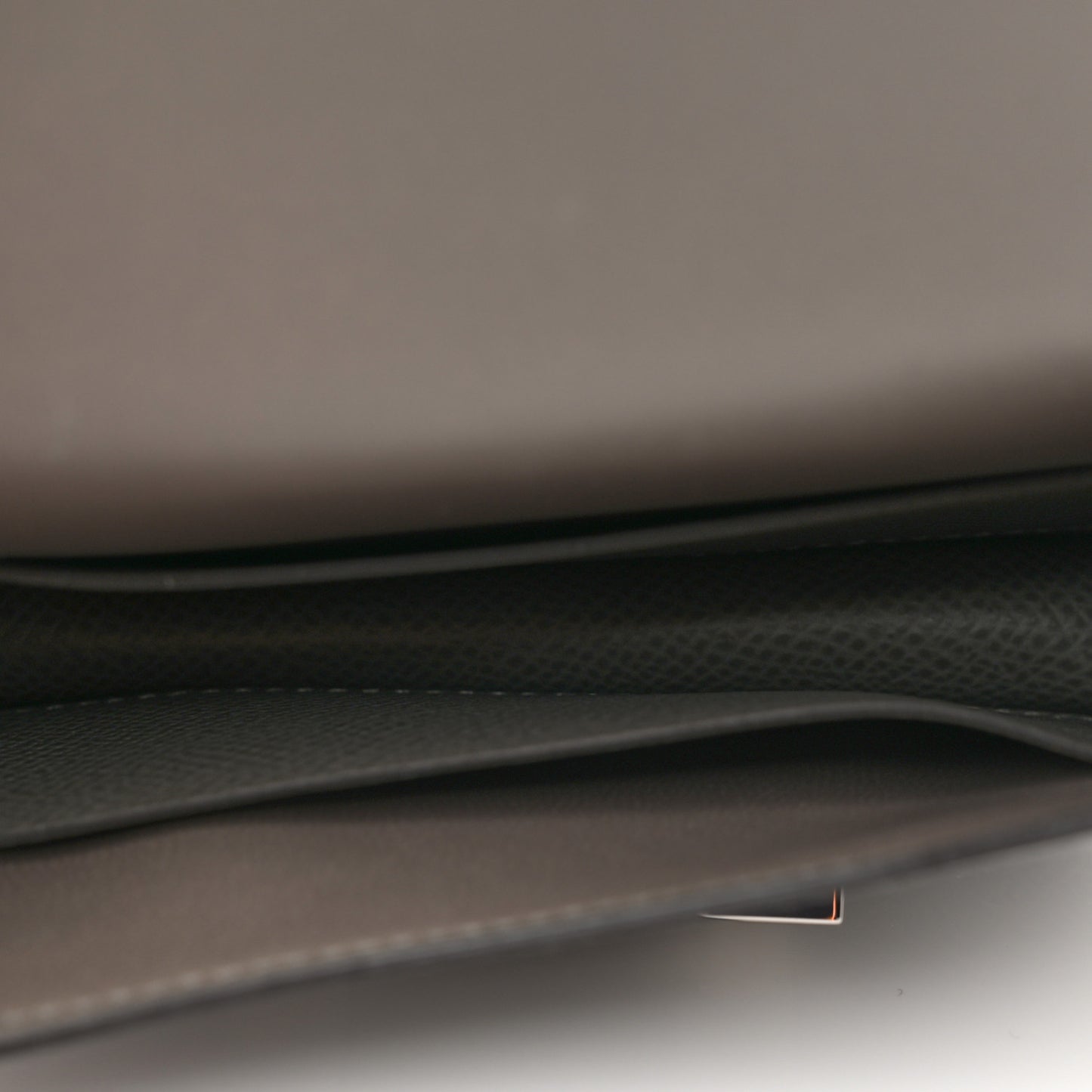 Epsom Constance Slim Wallet Graphite