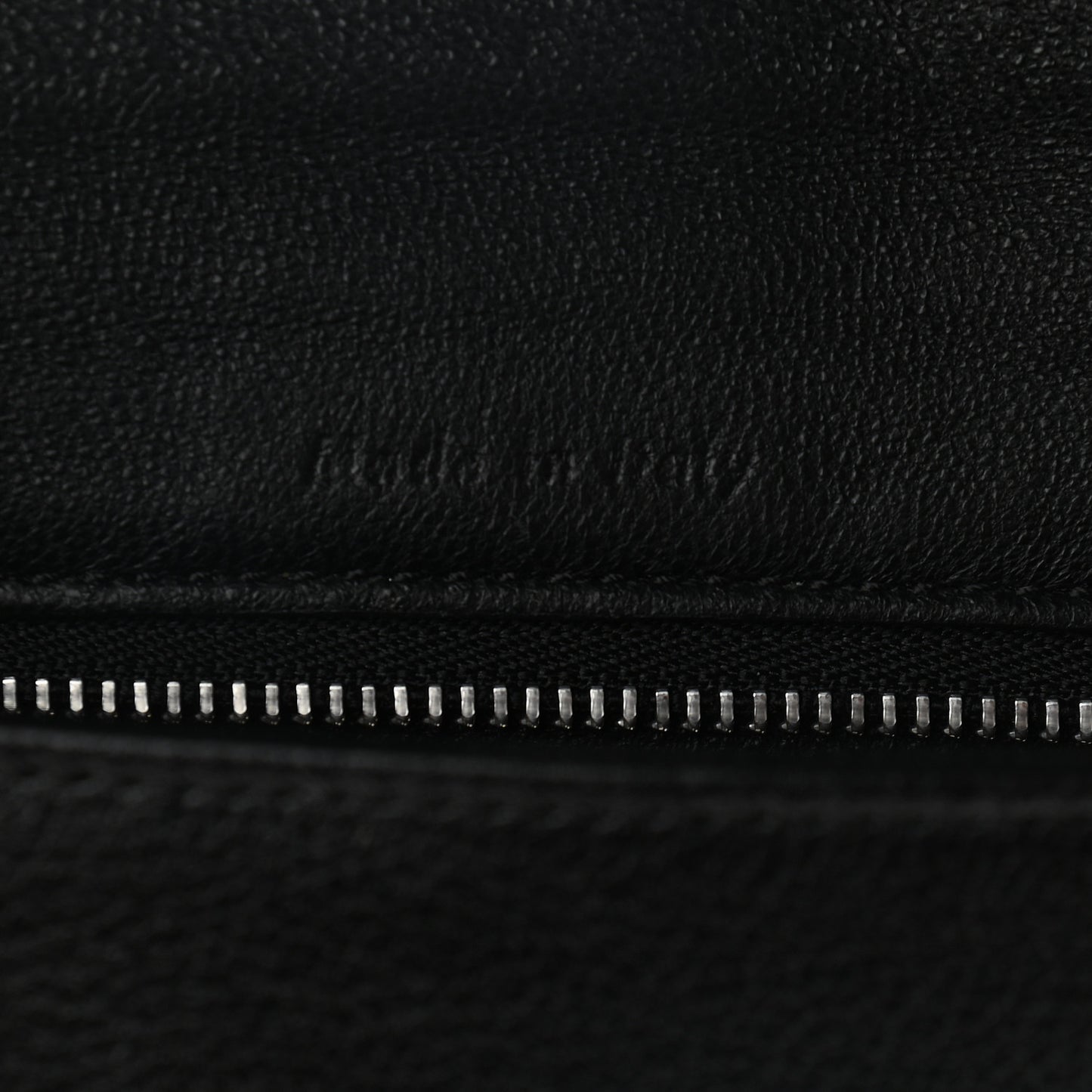 Shiny Textured Calfskin Small Trotteur Black