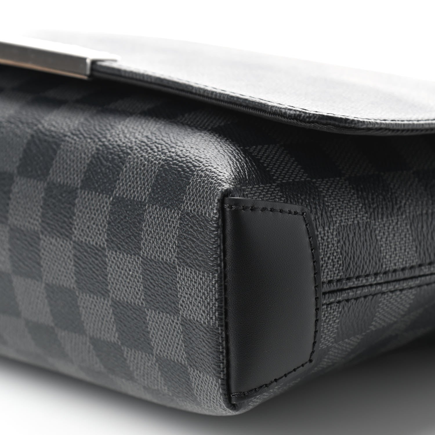 Louis Vuitton Damier Graphite District PM 7 of 8