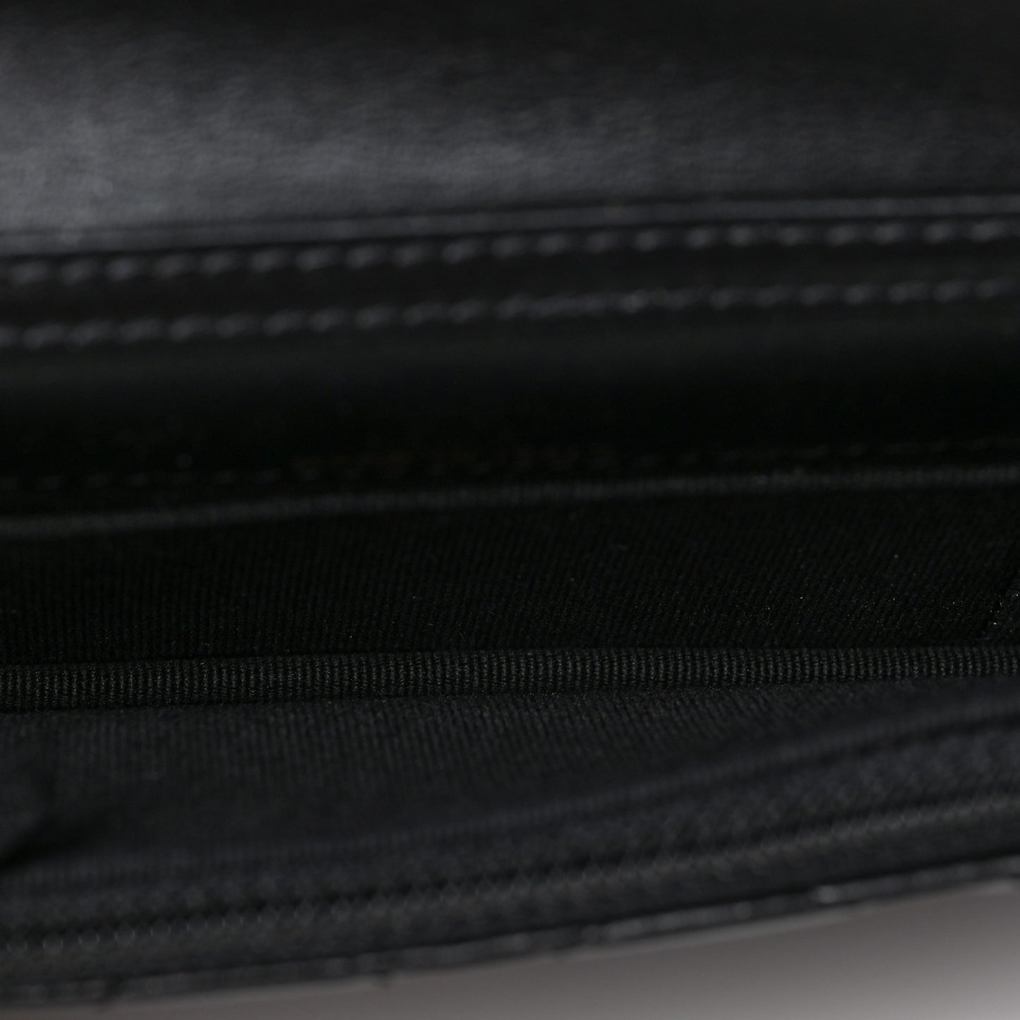 Calfskin Quilted Maxi Pearls Clutch With Chain Black