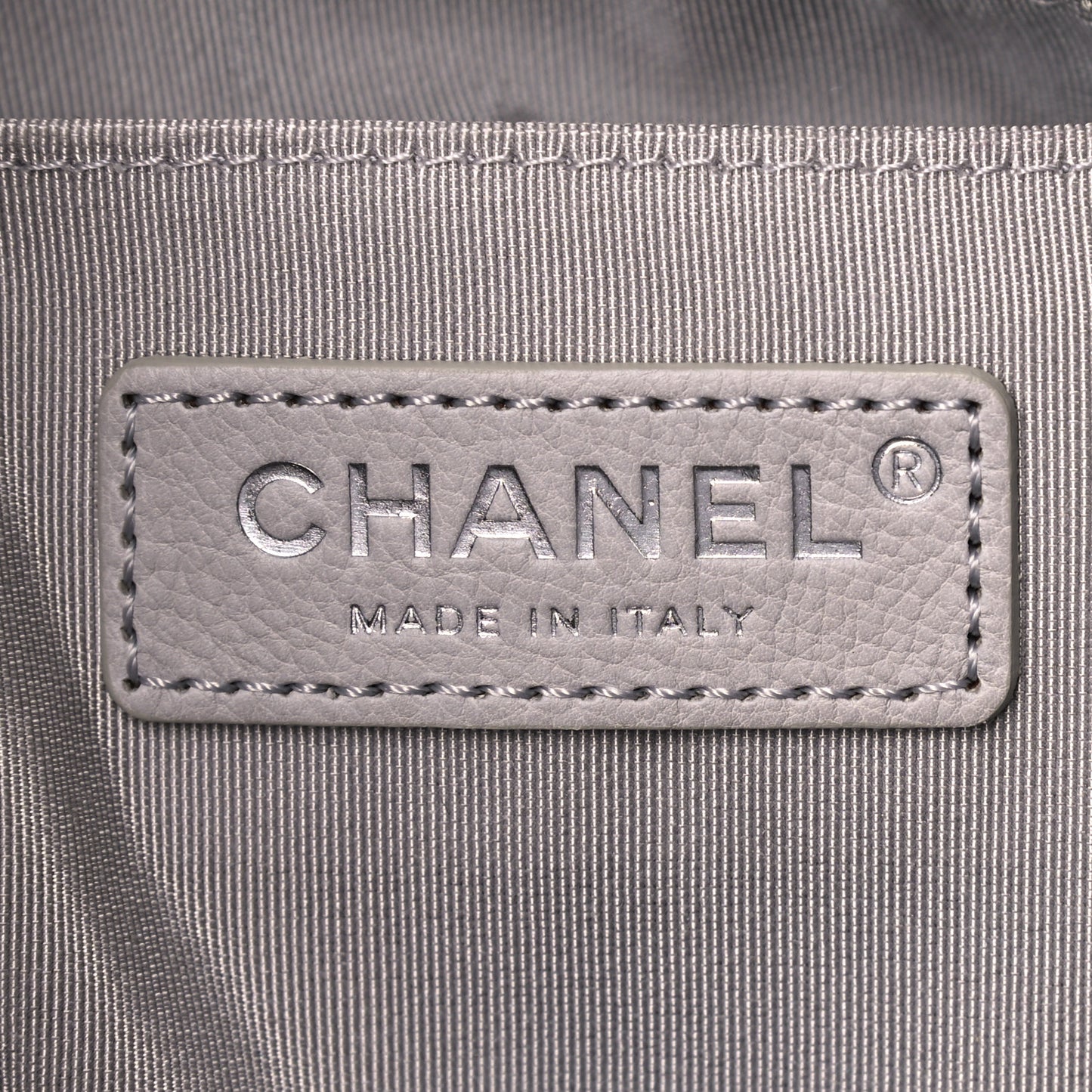 Caviar Flat Quilted CC Chain Bucket Drawstring Bag Light Grey