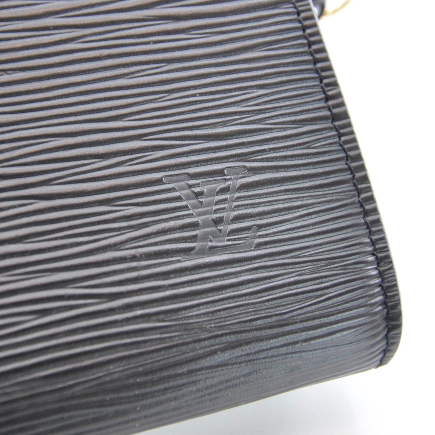 Epi Pochette Accessories 24 Black