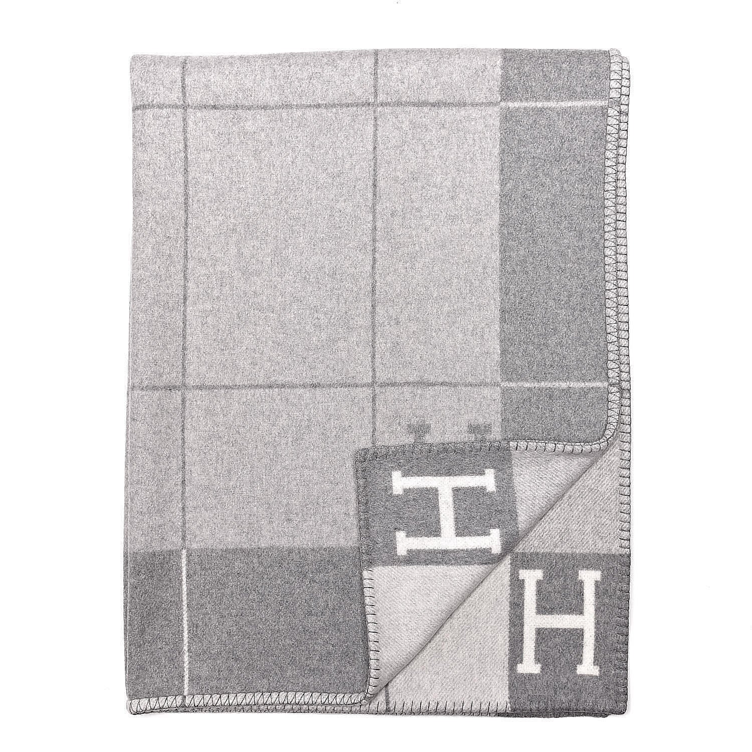 Hermes Wool Cashmere Avalon III Blanket Ecru Gris Clair 2 of 3