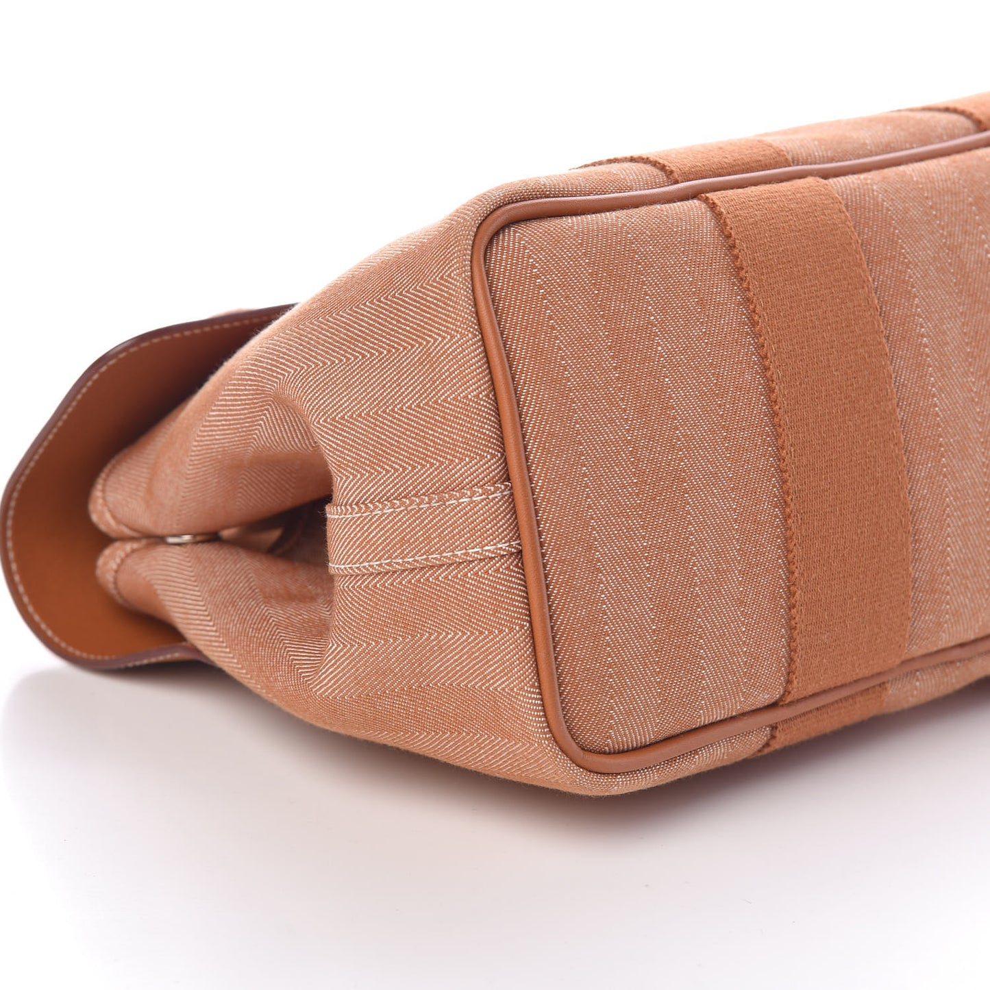 Swift Valparaiso Tote PM Gold