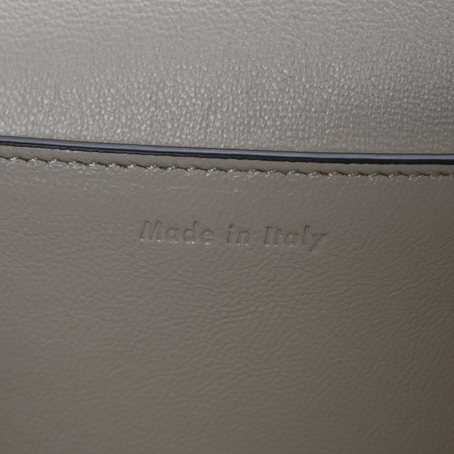 Shiny Smooth Calfskin Medium Frame Shoulder Bag Grege Storm