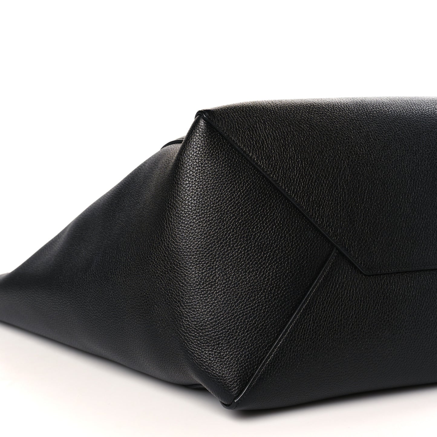Soft Grained Calfskin Medium Belt Cabas Phantom Black