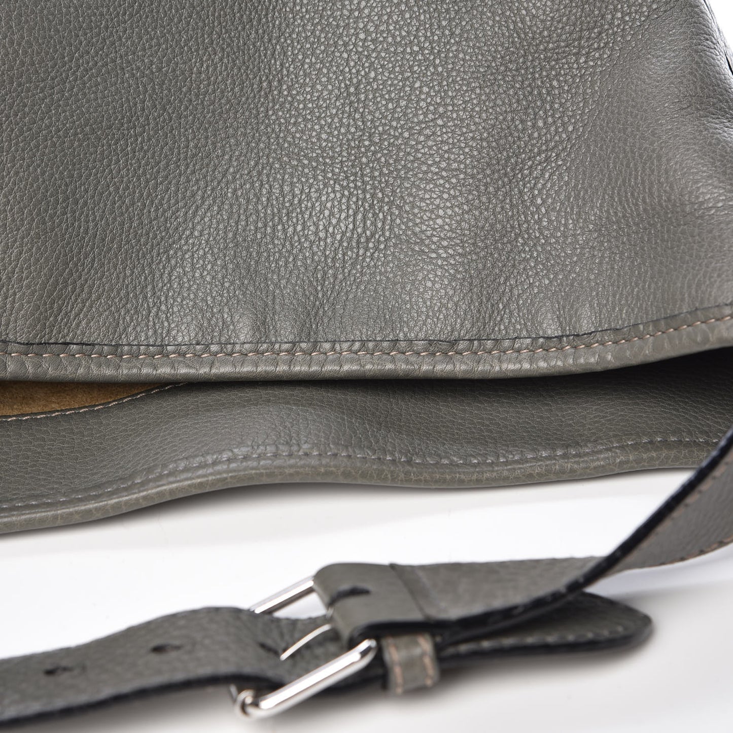 Pebbled Calfskin Large Hobo Green