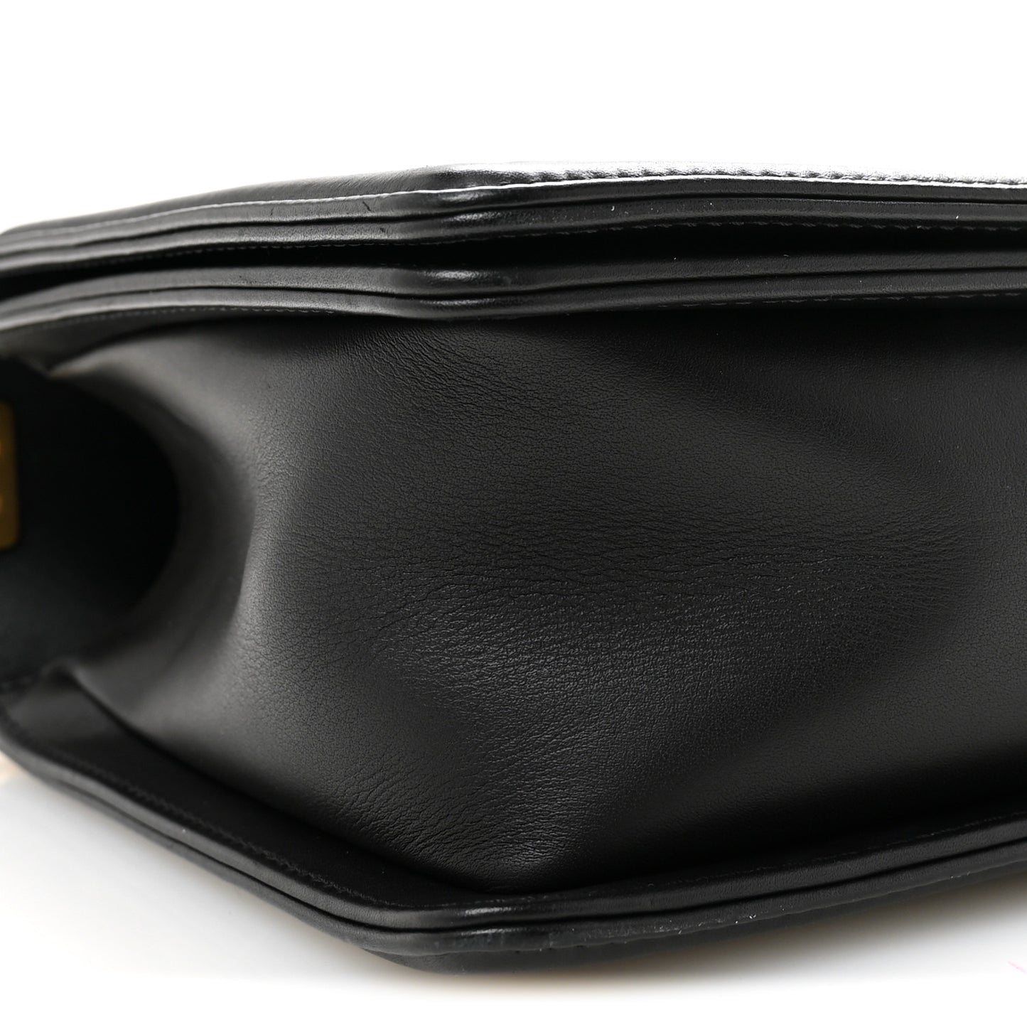 Calfskin Caviar Suede Chevron New Medium Boy Flap Black