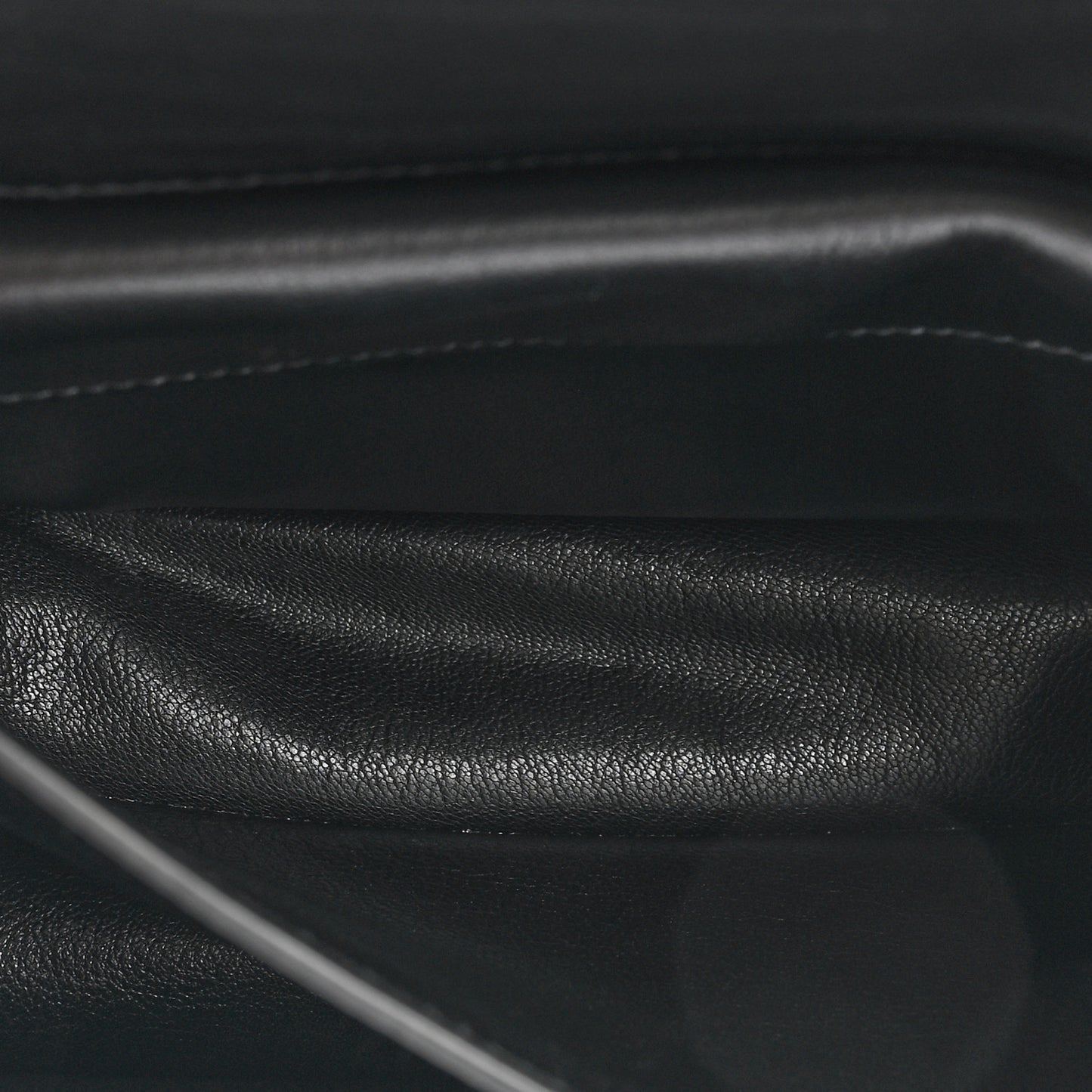 City Calf Saffiano Cahier Bag Black