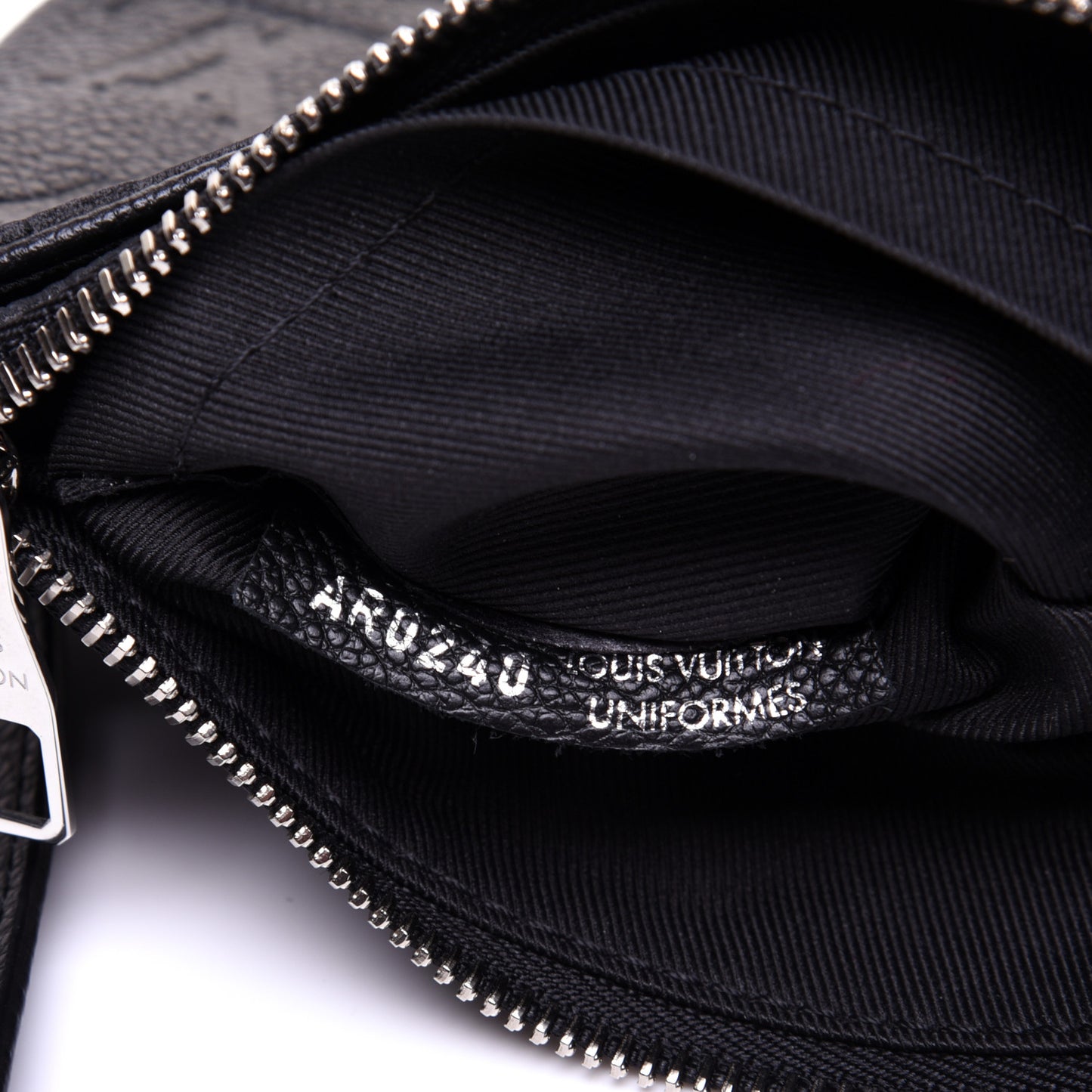 Empreinte Pallas Crossbody Black