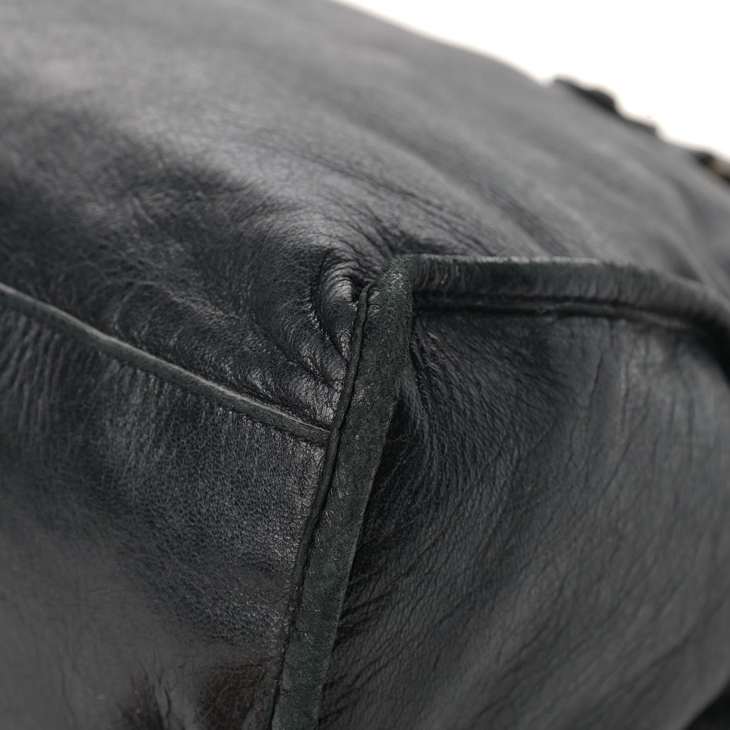 Agneau Classic Gold Hardware City Black