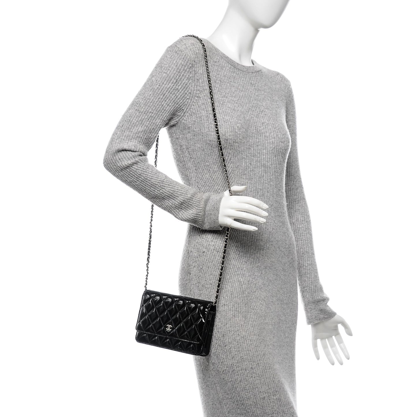 Patent Quilted Wallet On Chain WOC Black
