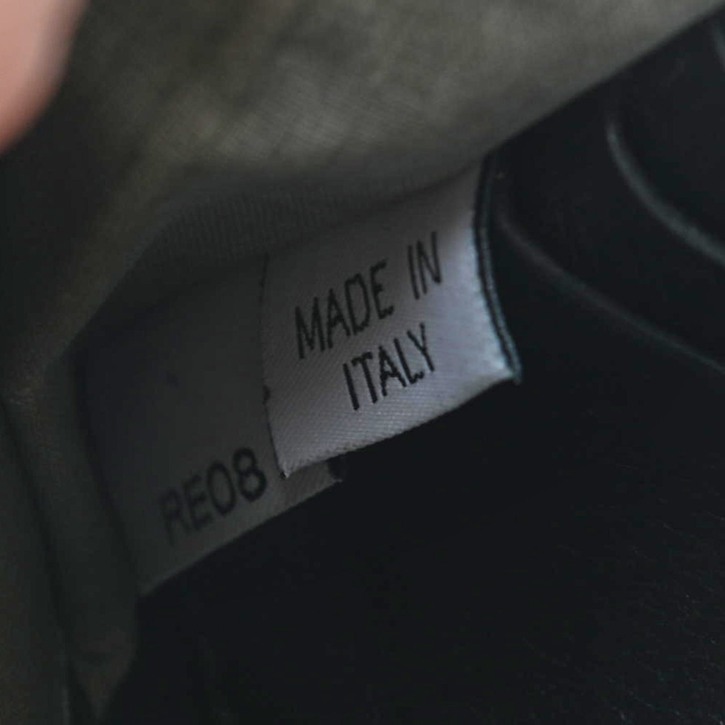 Calfskin Quilted Multipocket Zip Wallet Black