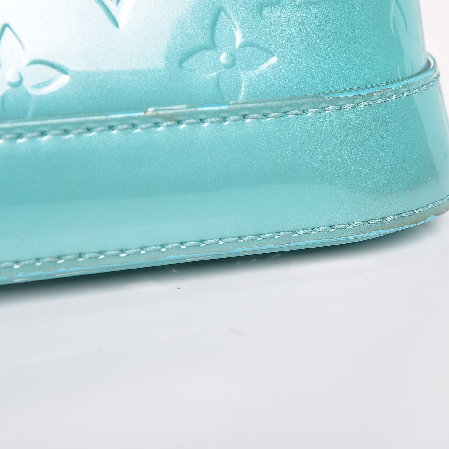 Louis Vuitton Vernis Alma BB Blue Lagon 14 of 24