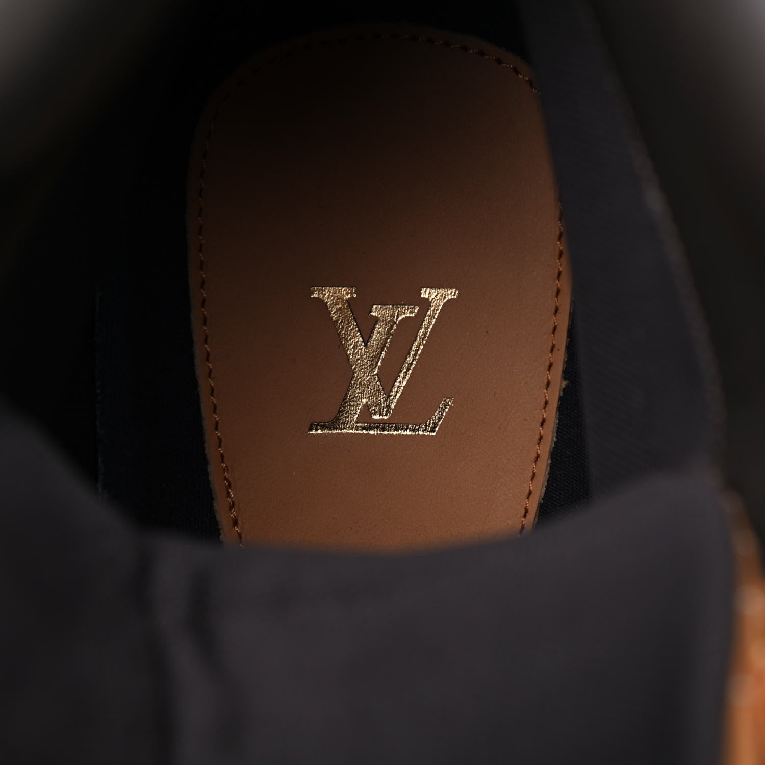 Louis Vuitton Calfskin Suede Monogram Mens Creeper Ankle Boots 9 Beige 7 of 15
