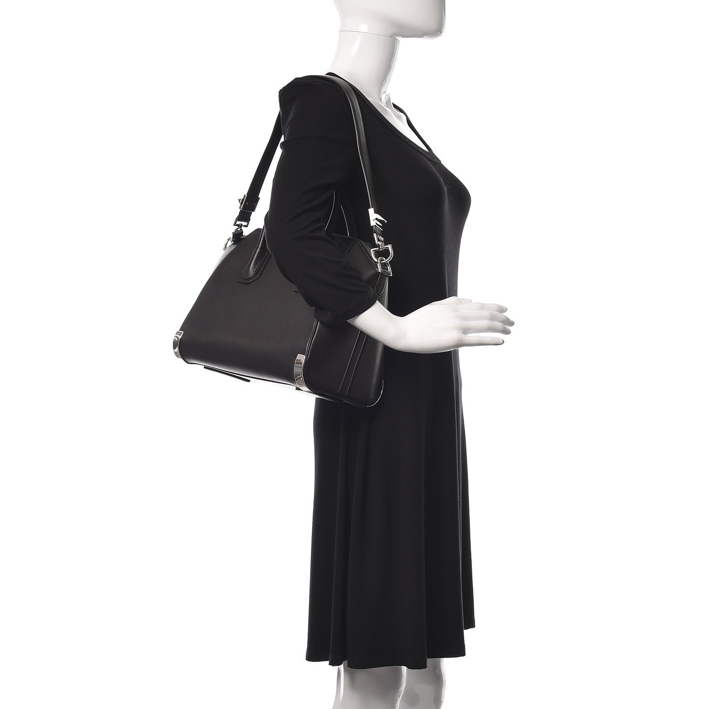 Sugar Goatskin Small Metal Corner Antigona Black