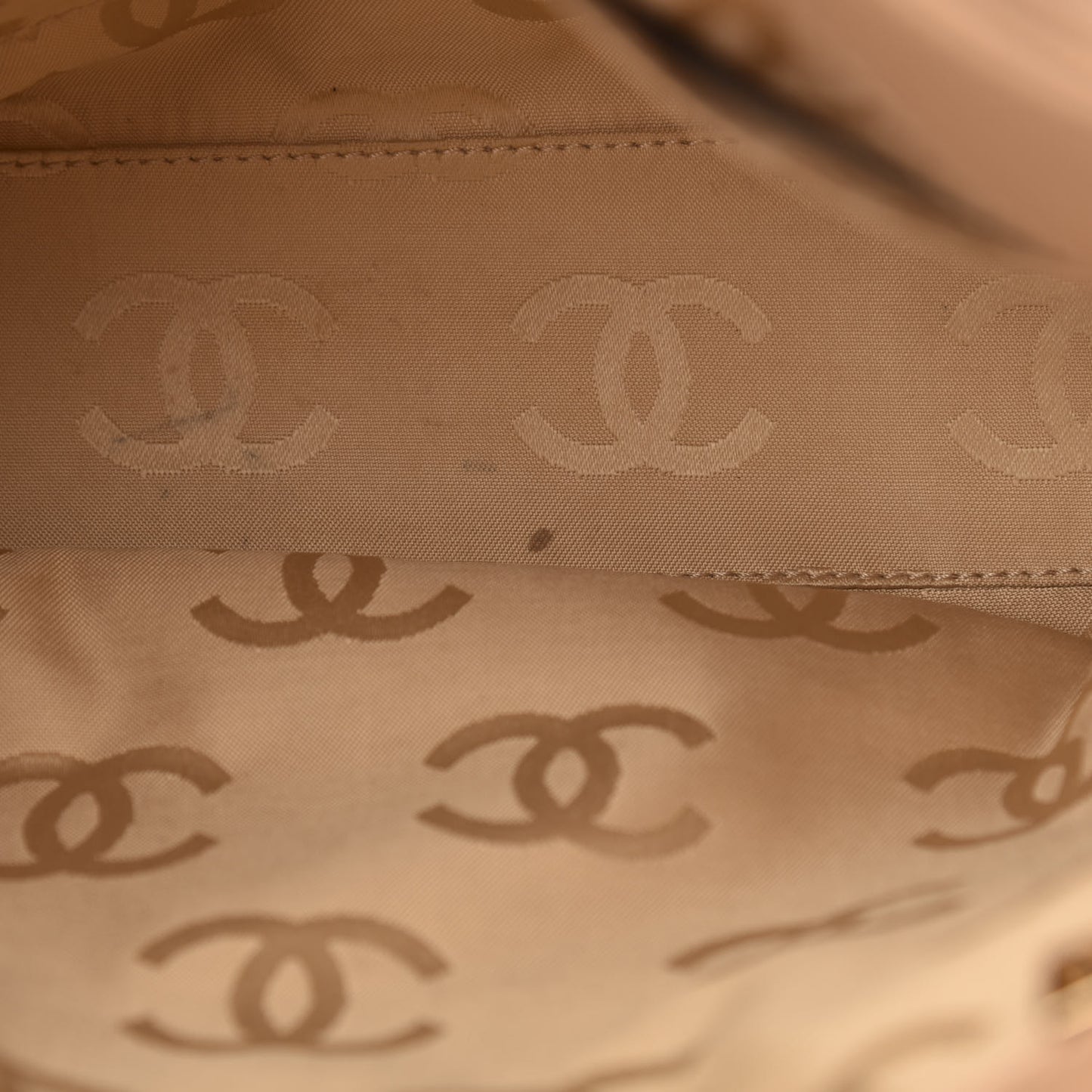 Calfskin Contrast Stitch Surpique Tote Beige