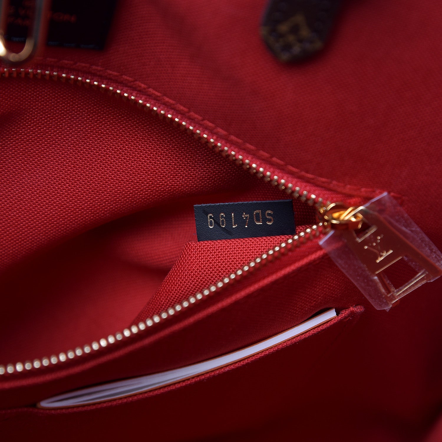 Louis Vuitton Reverse Monogram Giant Onthego MM 7 of 10