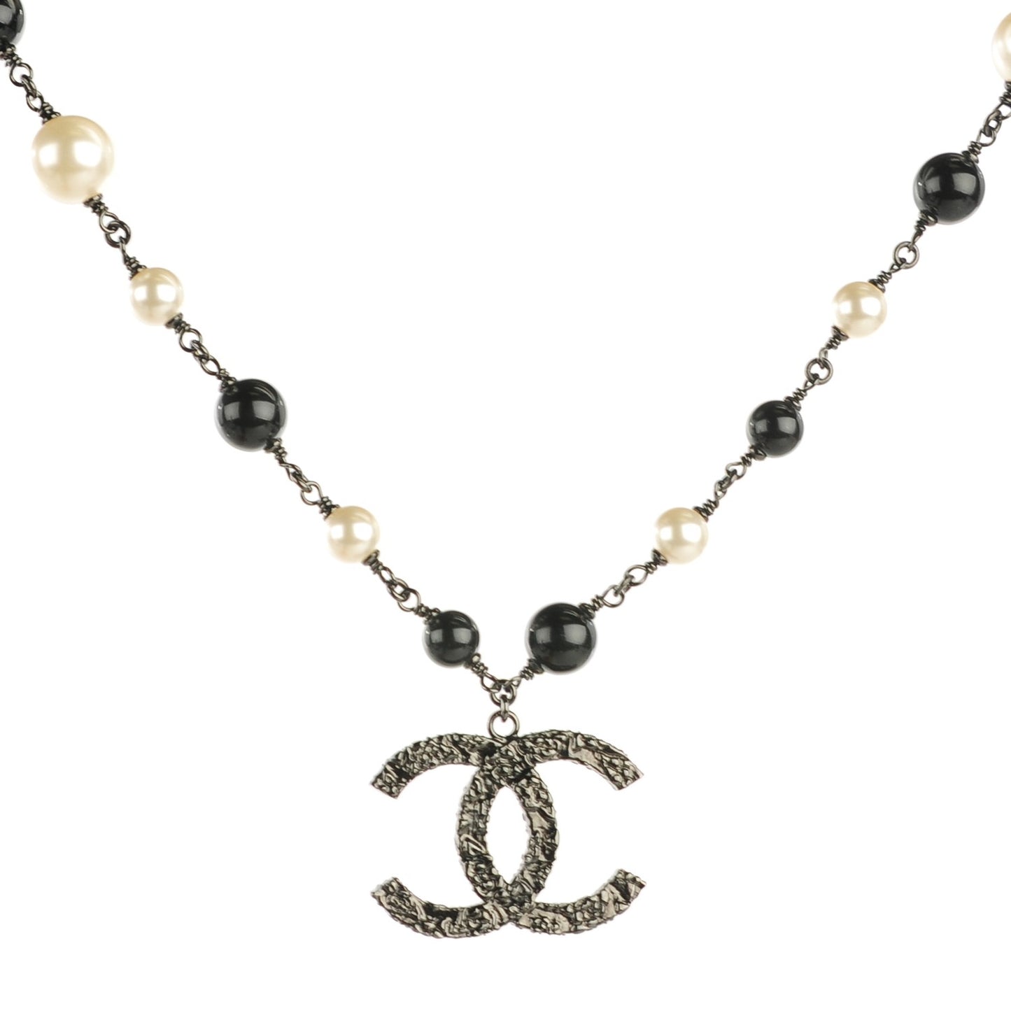 Ruthenium Beaded CC Short Necklace Black