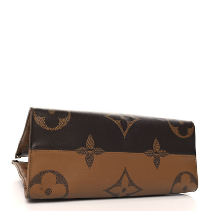 Louis Vuitton Reverse Monogram Giant Onthego MM 4 of 11