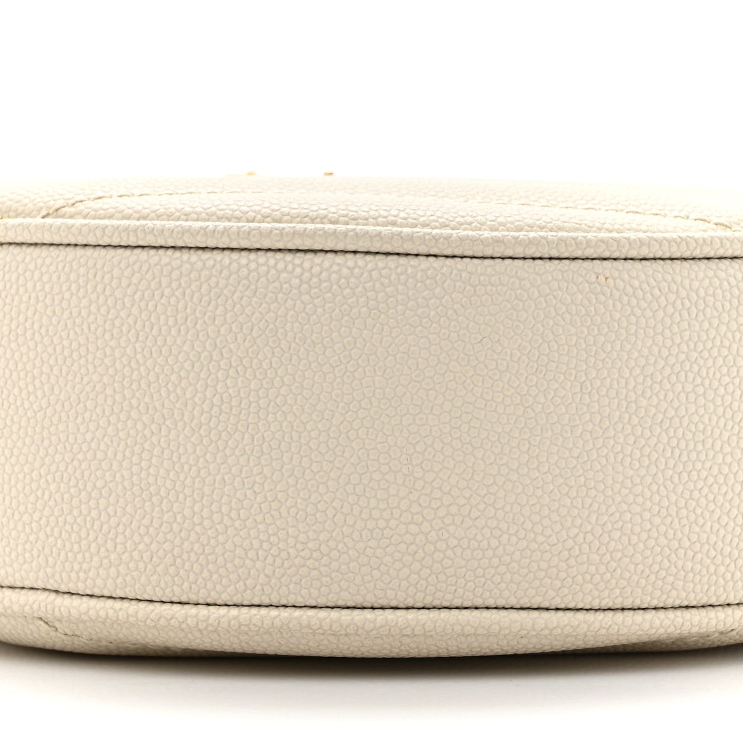 Grain De Poudre Matelasse Chevron Quilted Round Vinyle Camera Bag Crema Soft