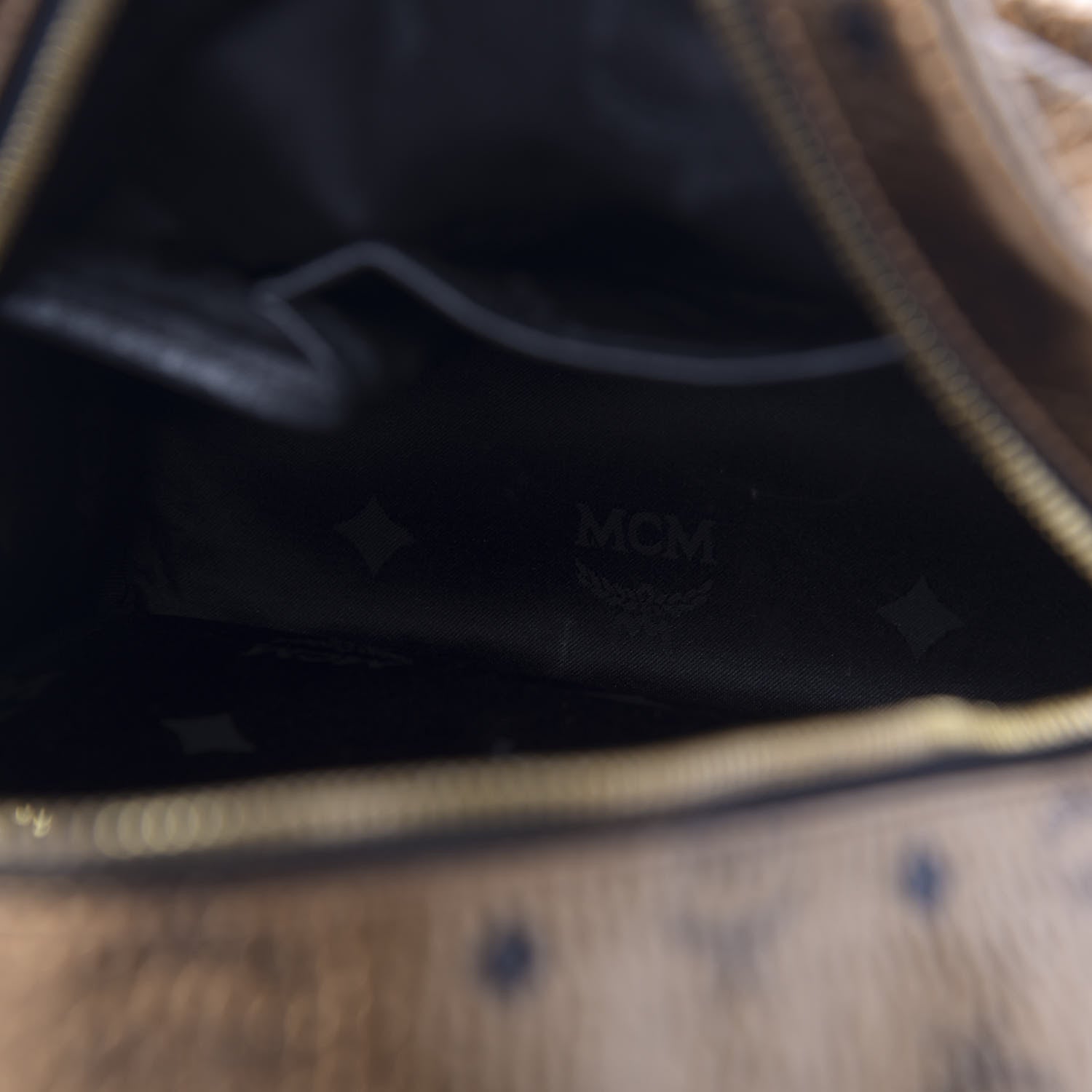 MCM Metallic Visetos Small Stark Backpack Gold 4 of 8