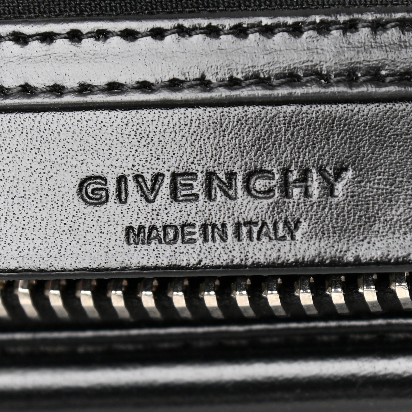 Shiny Lord Calfskin Small Antigona Black