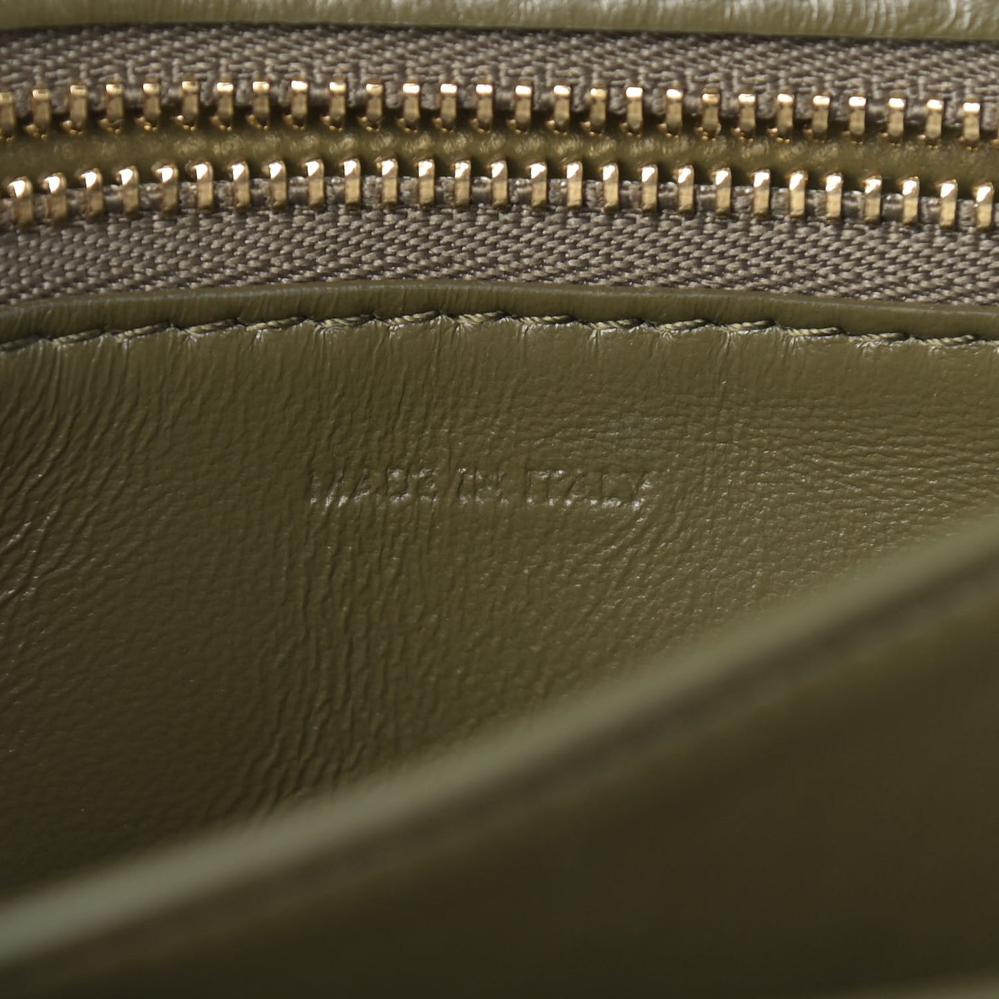 Box Calfskin Small Classic Box Flap Bag Army Green