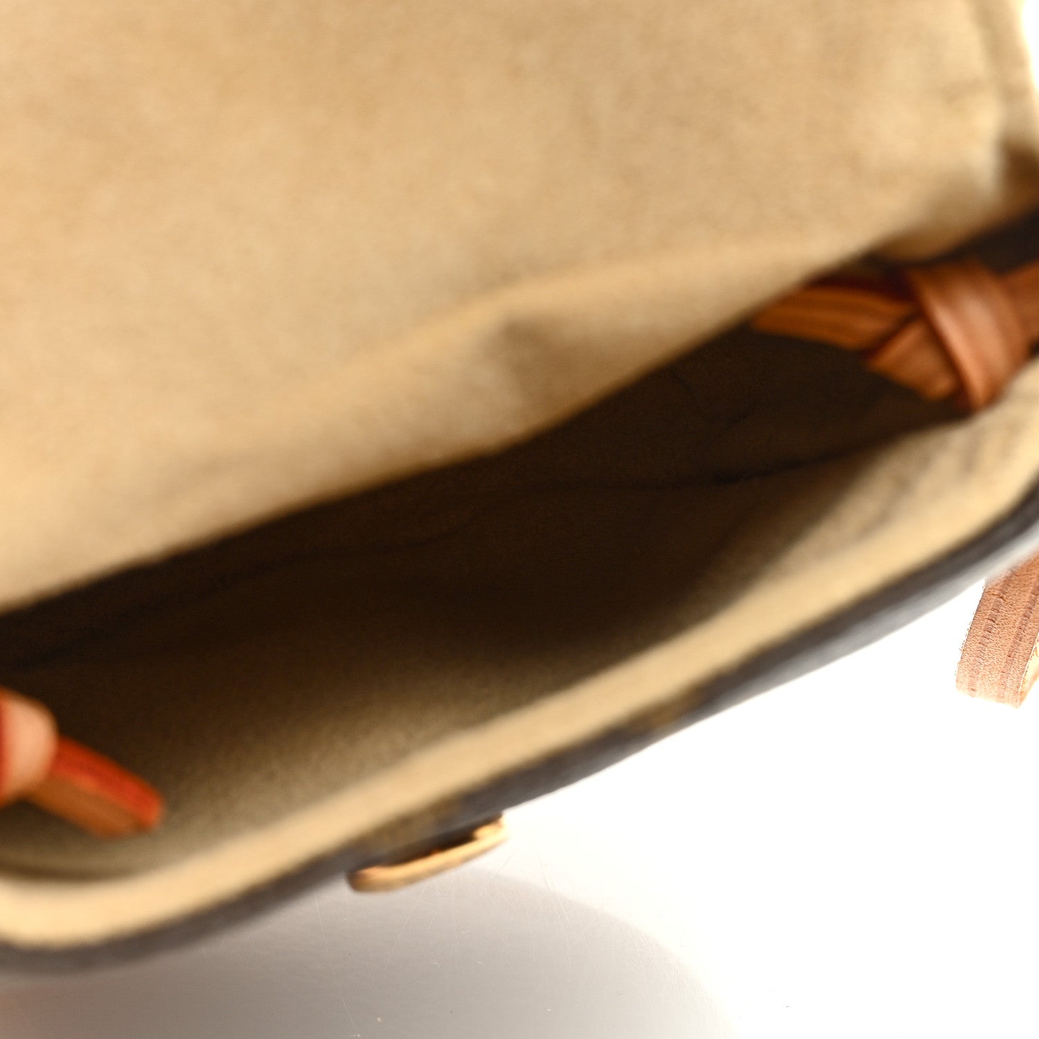 Louis Vuitton Monogram Pochette Cancun 5 of 8